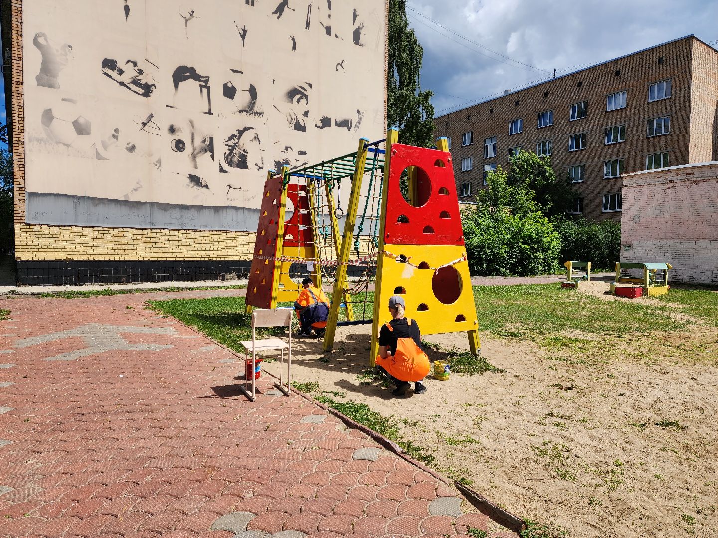 раменское, благоустройство, покраска детских площадок, двор на Михалевича 33-35,