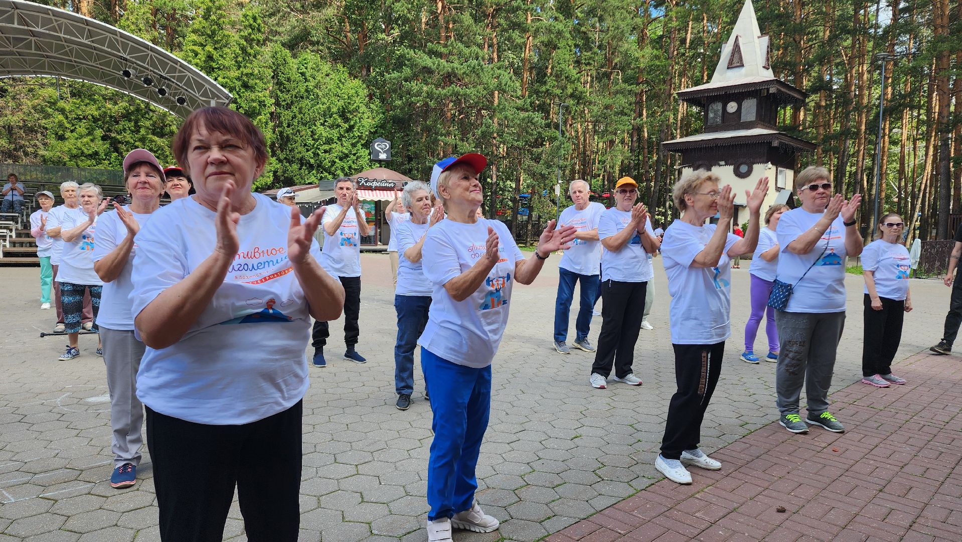 Активное долголетие, Домодедово, Подмосковье, чемпионка мира, чемпион мира по боксу, физическая активность, Зарядка, парк елочки, Бокс, рукопашный бой, Спорт, спорт в подмосковье,