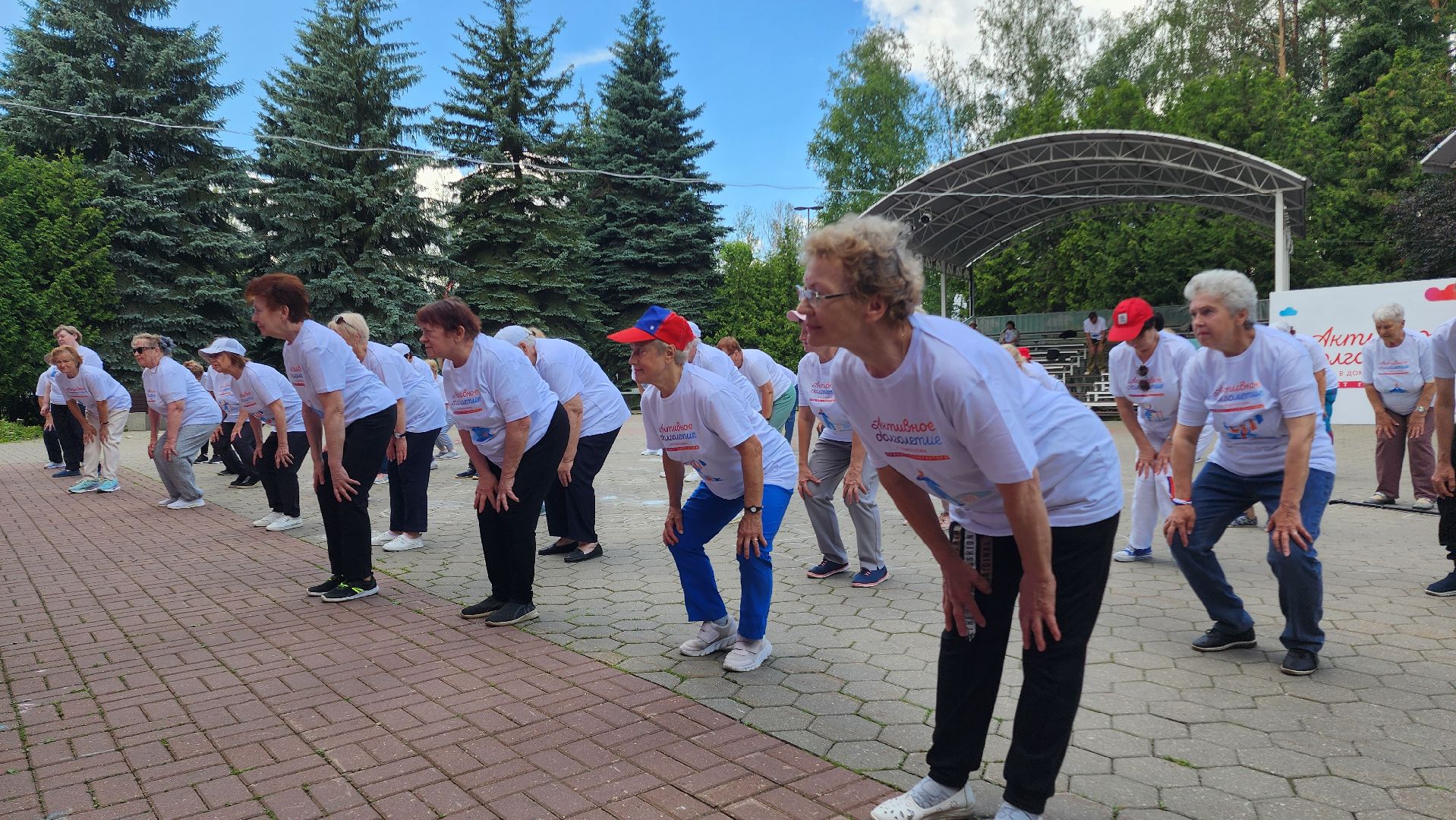 Активное долголетие, Домодедово, Подмосковье, чемпионка мира, чемпион мира по боксу, физическая активность, Зарядка, парк елочки, Бокс, рукопашный бой, Спорт, спорт в подмосковье,
