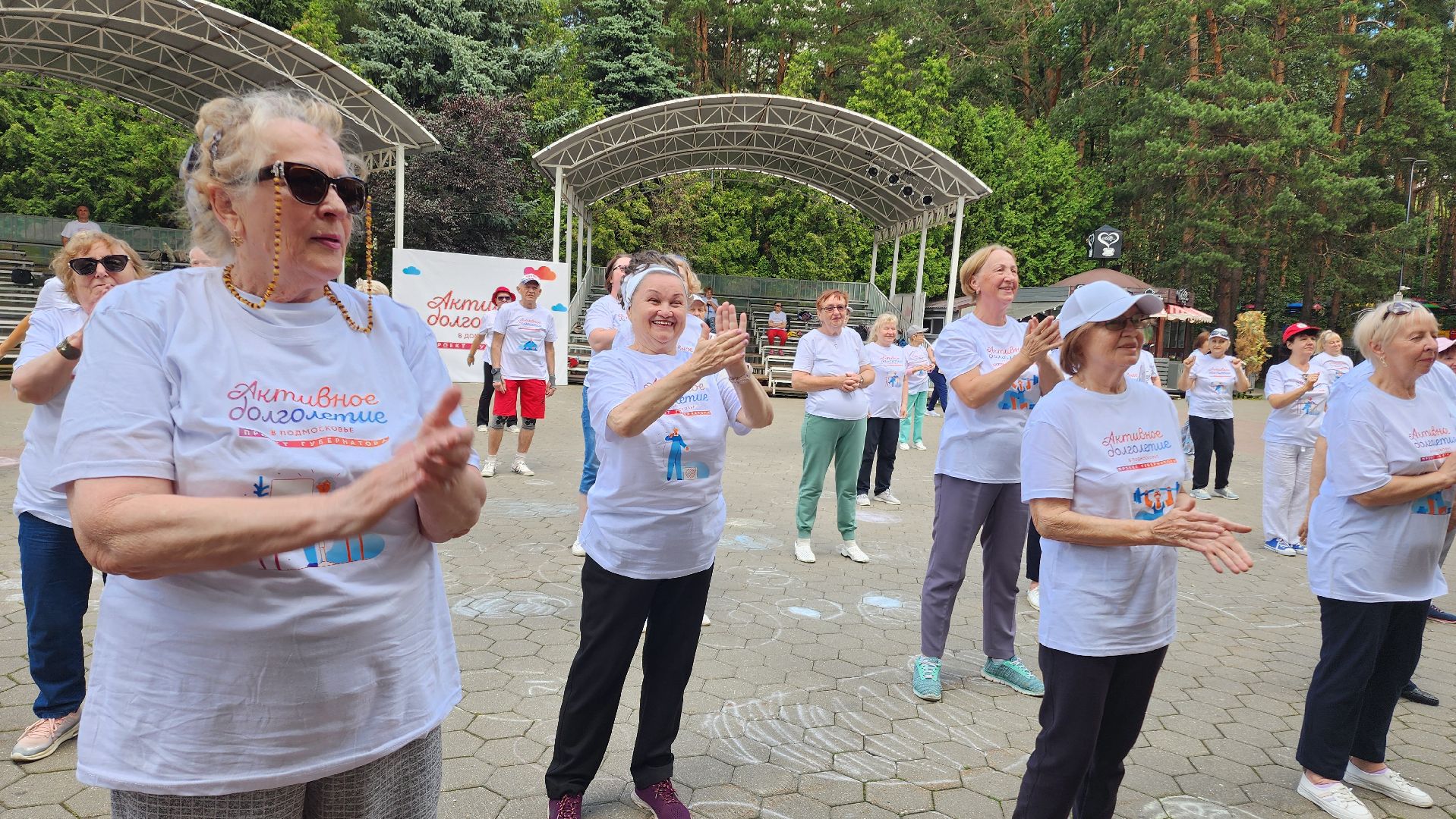 Активное долголетие, Домодедово, Подмосковье, чемпионка мира, чемпион мира по боксу, физическая активность, Зарядка, парк елочки, Бокс, рукопашный бой, Спорт, спорт в подмосковье,