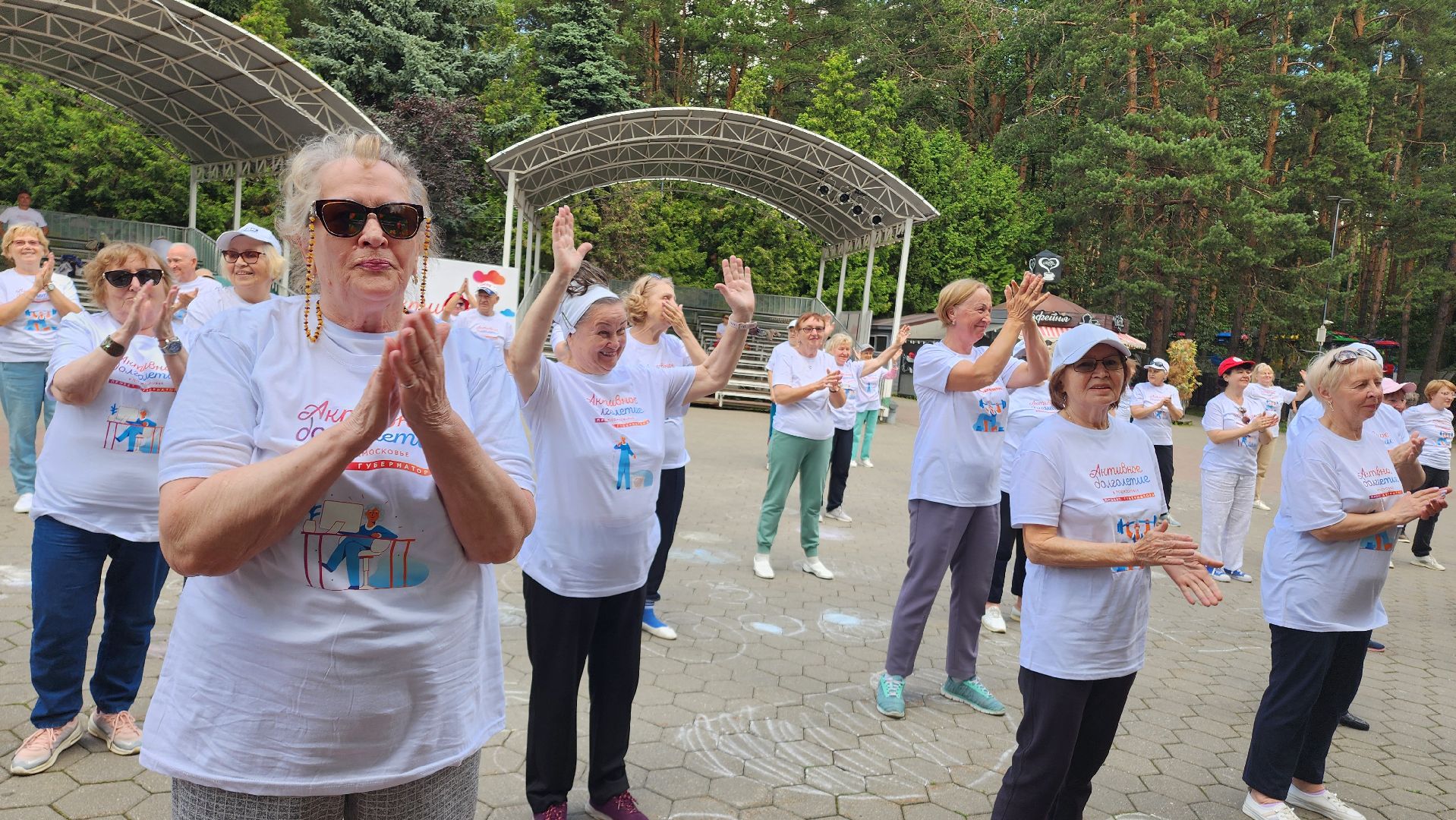Активное долголетие, Домодедово, Подмосковье, чемпионка мира, чемпион мира по боксу, физическая активность, Зарядка, парк елочки, Бокс, рукопашный бой, Спорт, спорт в подмосковье,