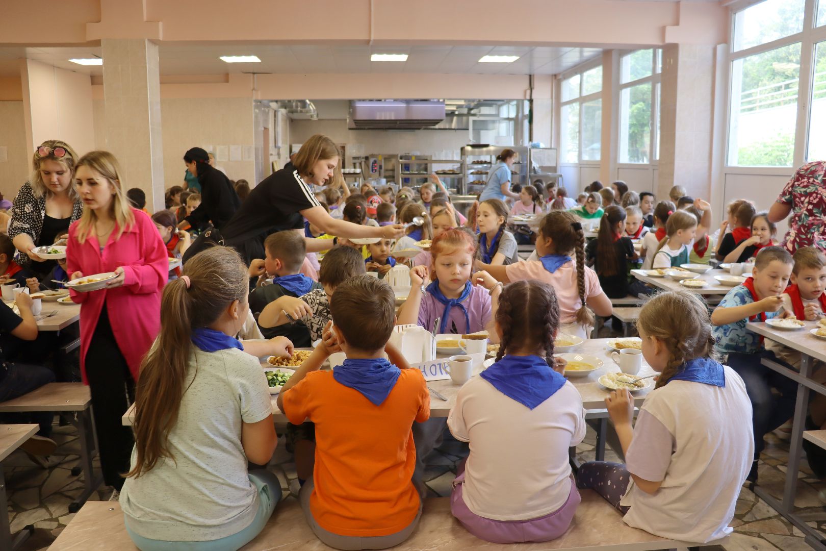 Ольга Мохова, андроник пак, лагерь литвиново, дзержинский, дети, питание,