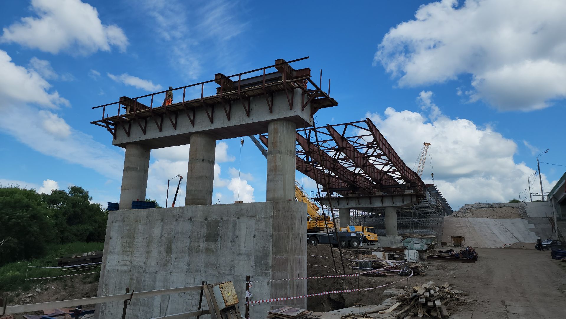 серпухов, мост через Оку, строительство моста, трасса М2, мост имени подольских курсантов, надвижка пролета,