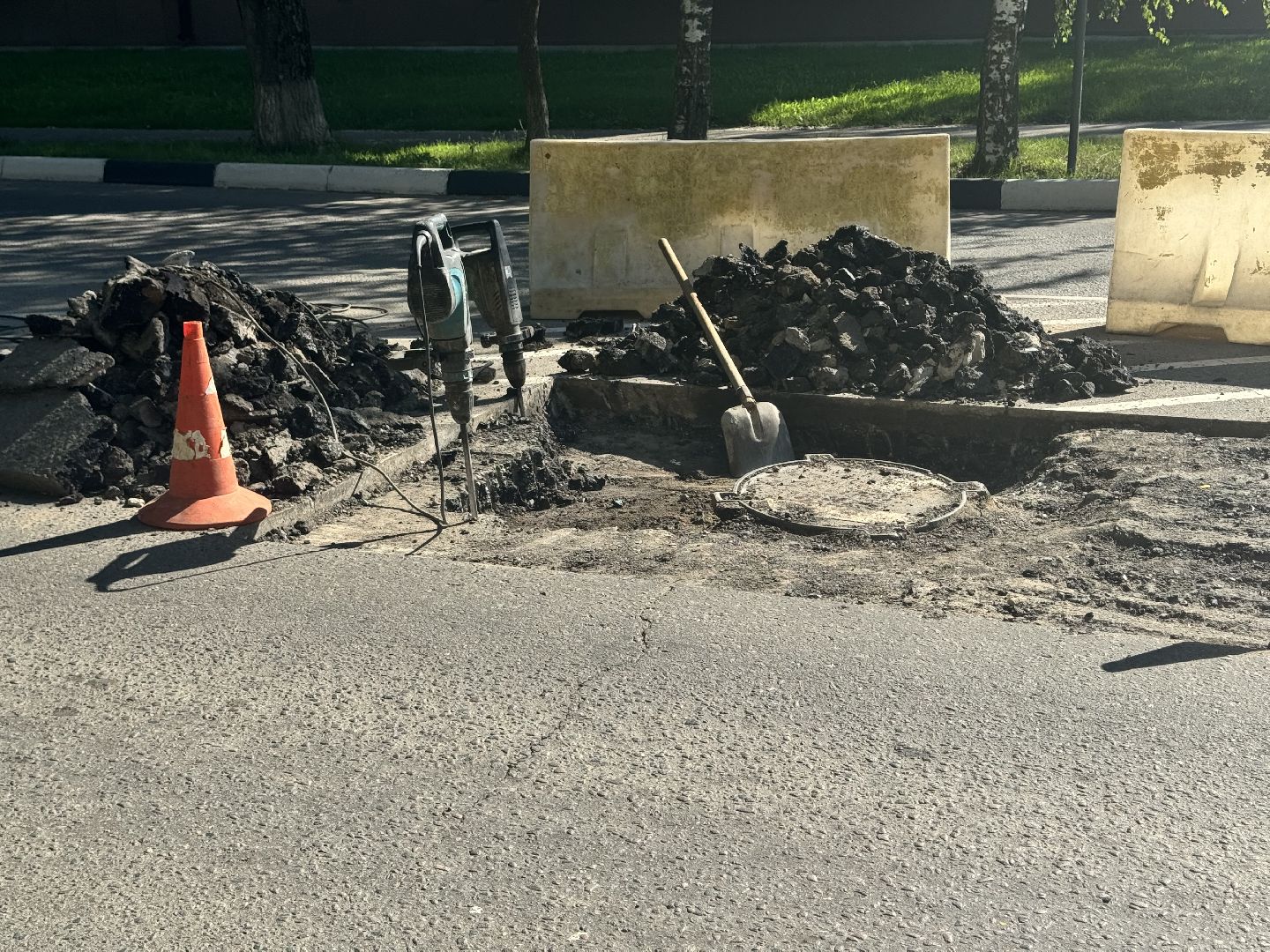 шаховская, замена люков, дорожные работы, транспорт,