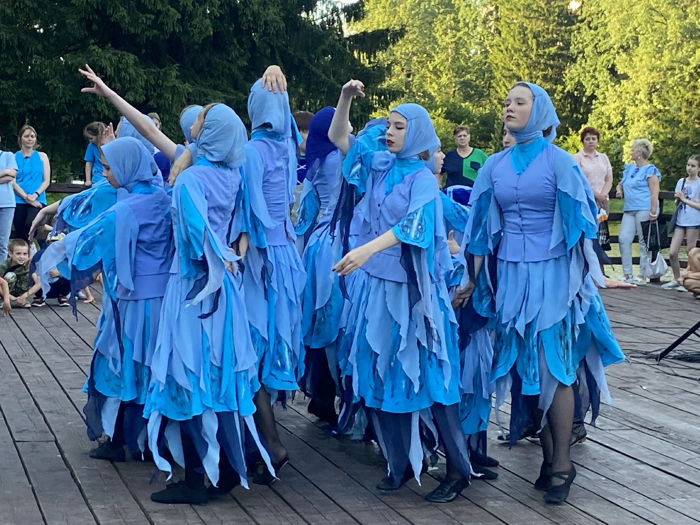 День молодежи во Власихе, праздник молодежи, верхнее озеро во власихе, академия творчества, красная звезда рвсн,