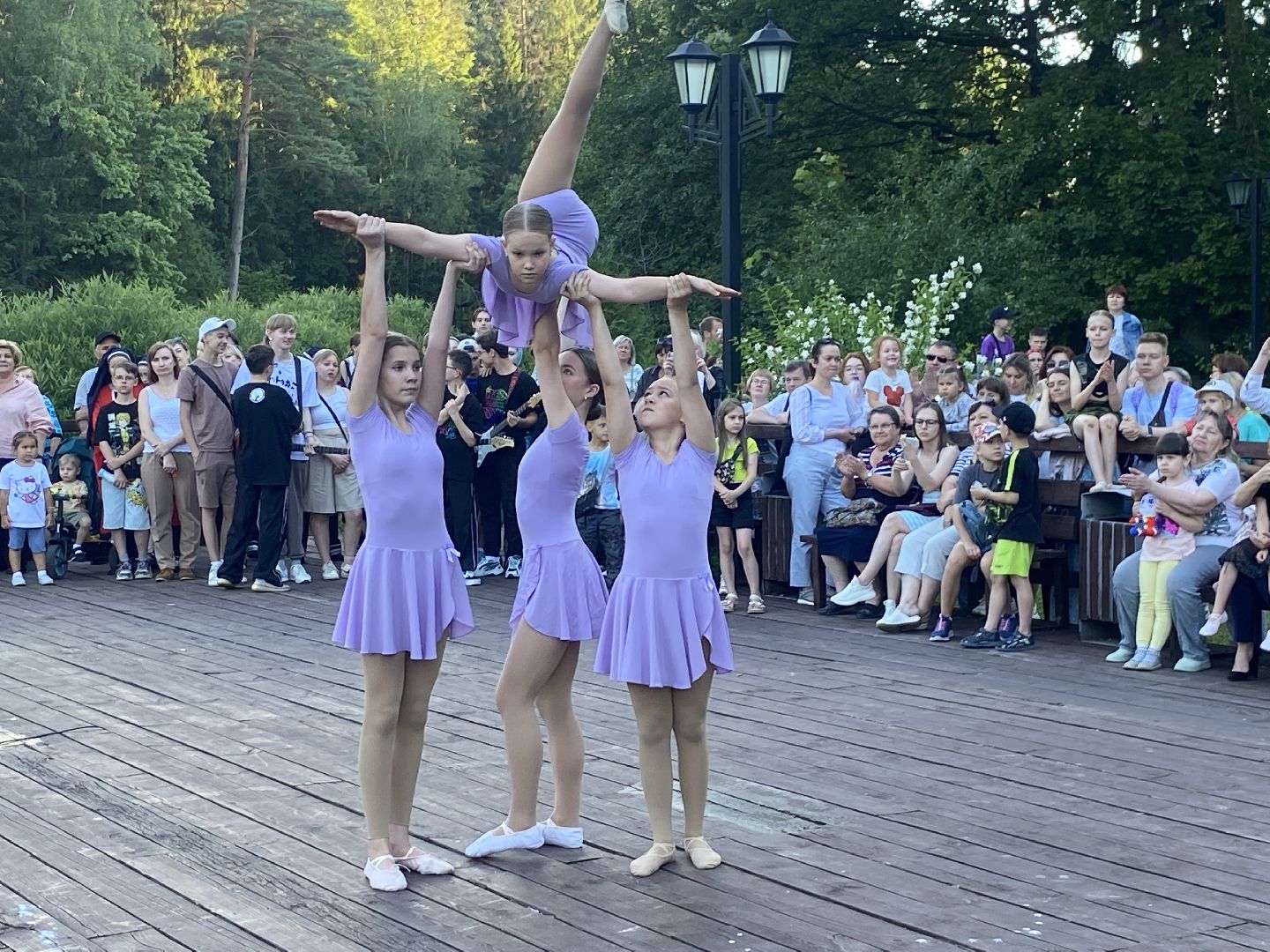 День молодежи во Власихе, праздник молодежи, верхнее озеро во власихе, академия творчества, красная звезда рвсн,