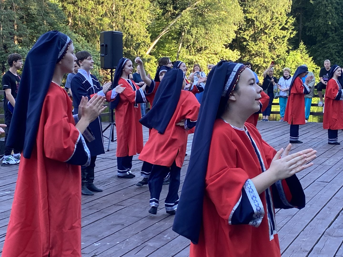 День молодежи во Власихе, праздник молодежи, верхнее озеро во власихе, академия творчества, красная звезда рвсн,