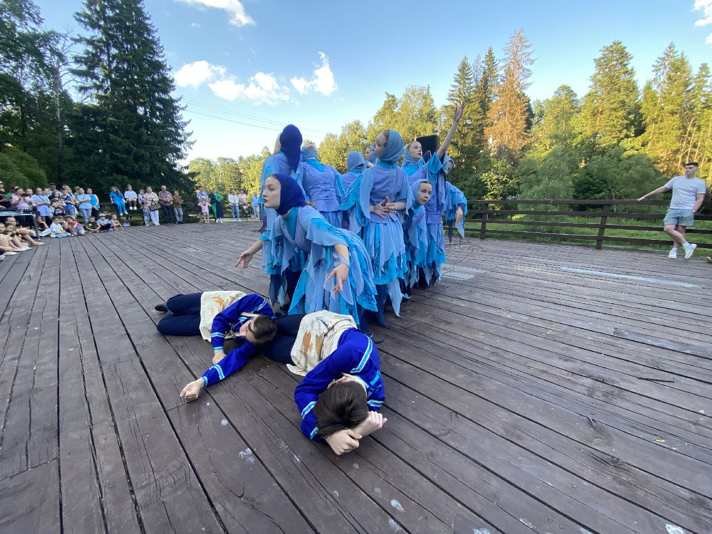 День молодежи во Власихе, праздник молодежи, верхнее озеро во власихе, академия творчества, красная звезда рвсн,