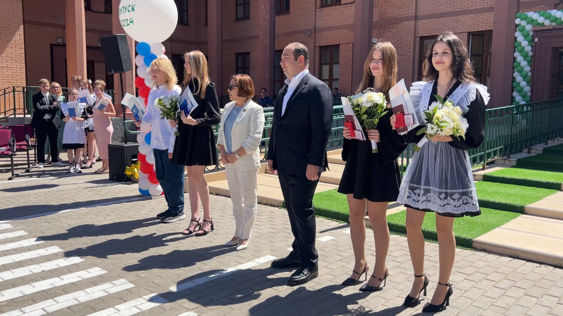 химки, образование, школа, последний звонок, выпускной, выпускники,