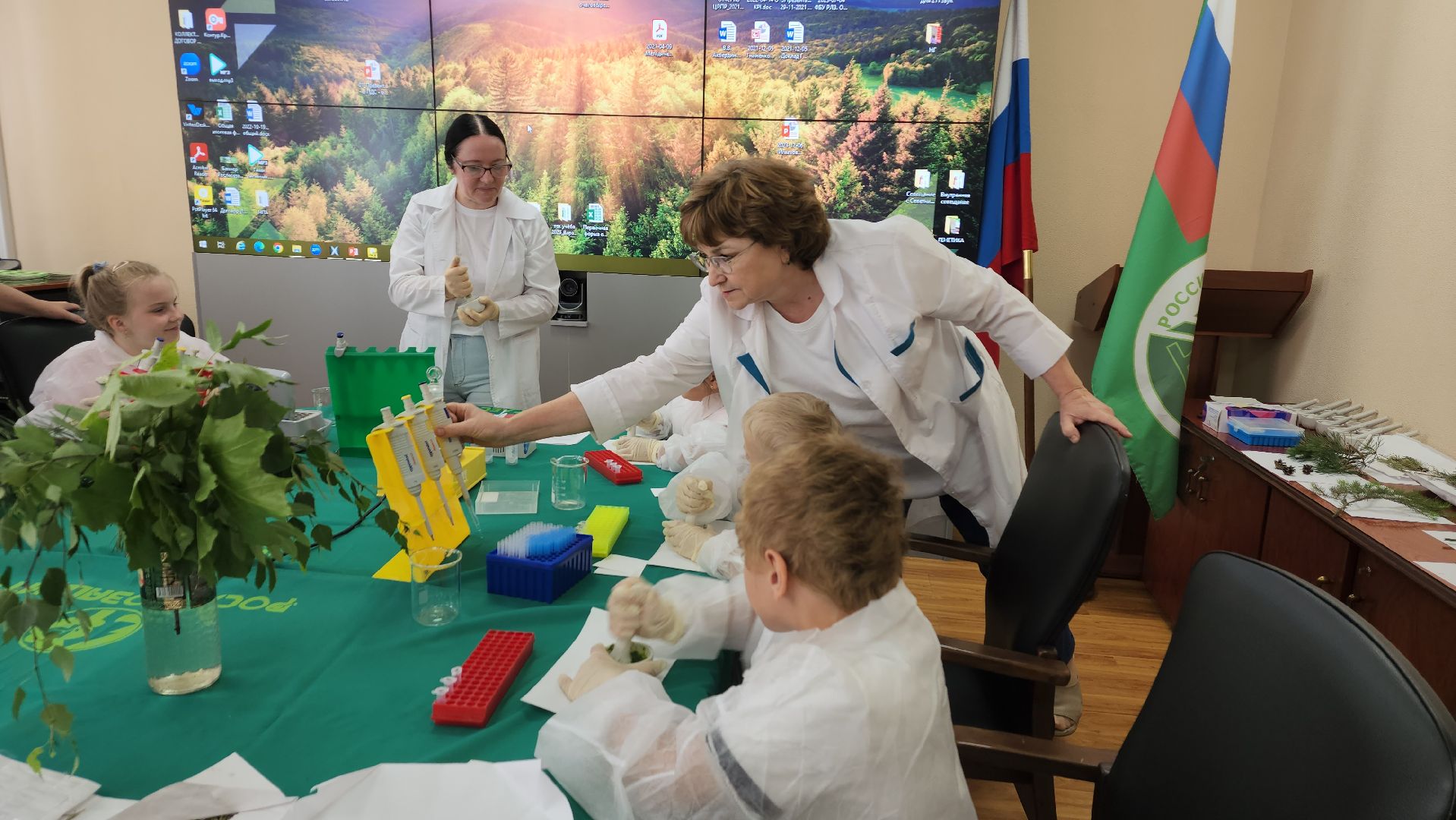 пушкино, защита природы, лес, лесная охрана, детский лагерь, школьники, экскурсия для школьников,