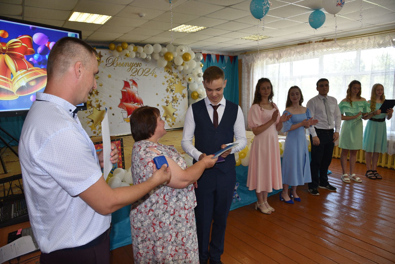 лотошино, ушаково, ушаковская сош, образование, выпускной 2024, выпускник 2024,