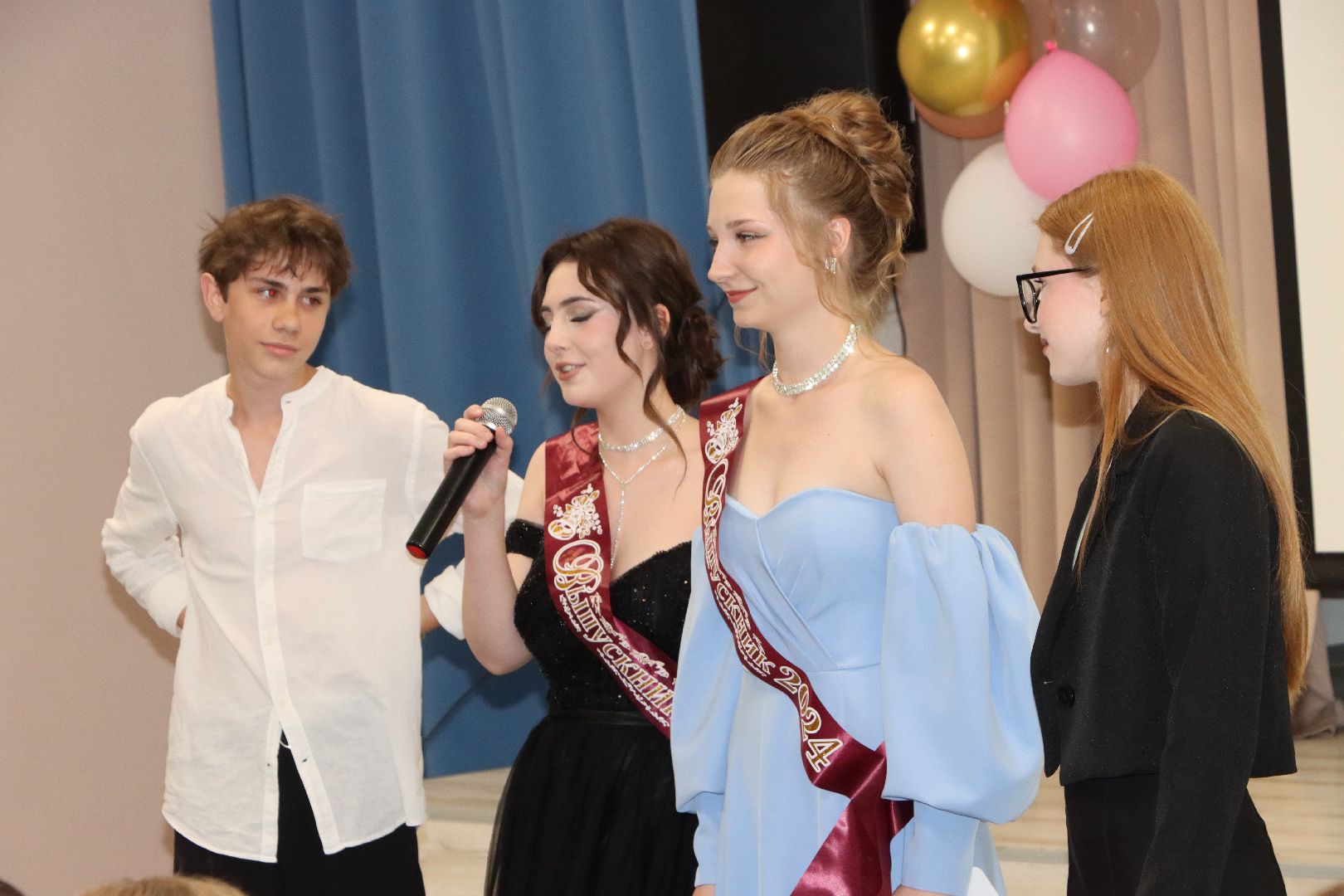 лотошино, лотошинская школа 1, образование, выпускной 2024, выпускник 2024,