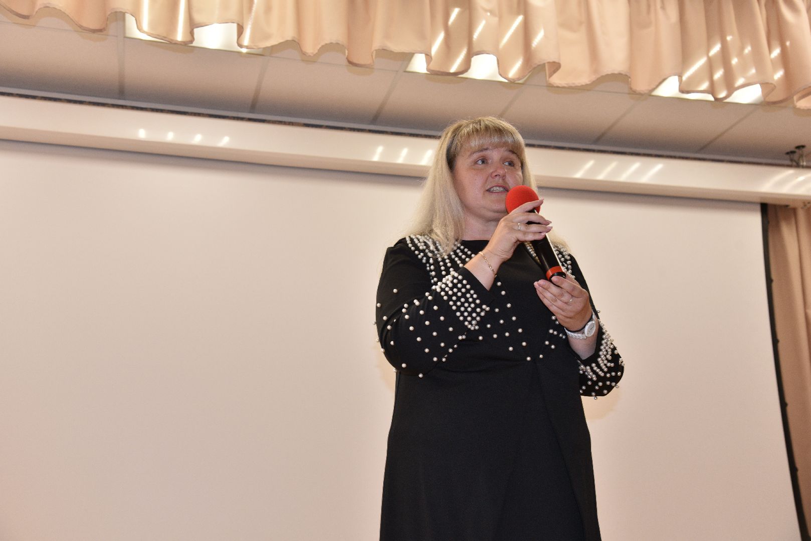 лотошино, лотошинская школа 2, выпускники, выпускник 2024, выпускной 2024, образование,