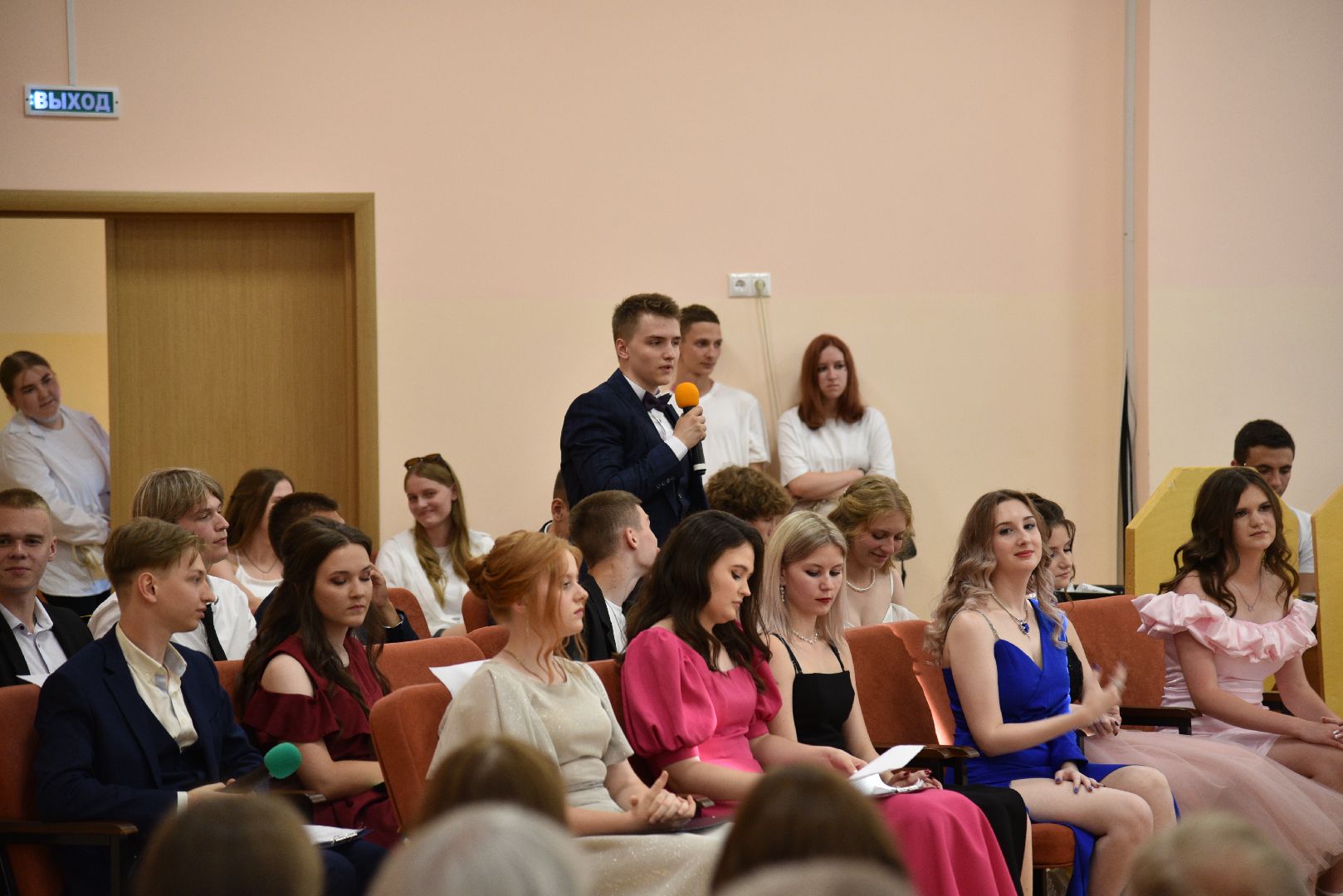 лотошино, лотошинская школа 2, выпускники, выпускник 2024, выпускной 2024, образование,