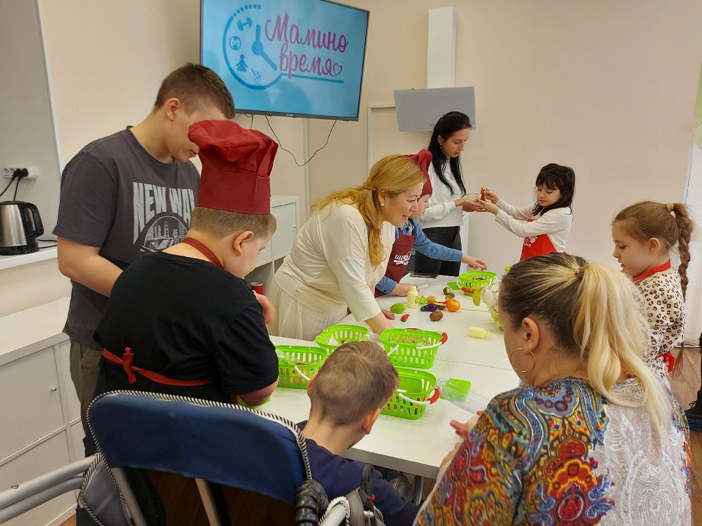 помощь, благотворительность