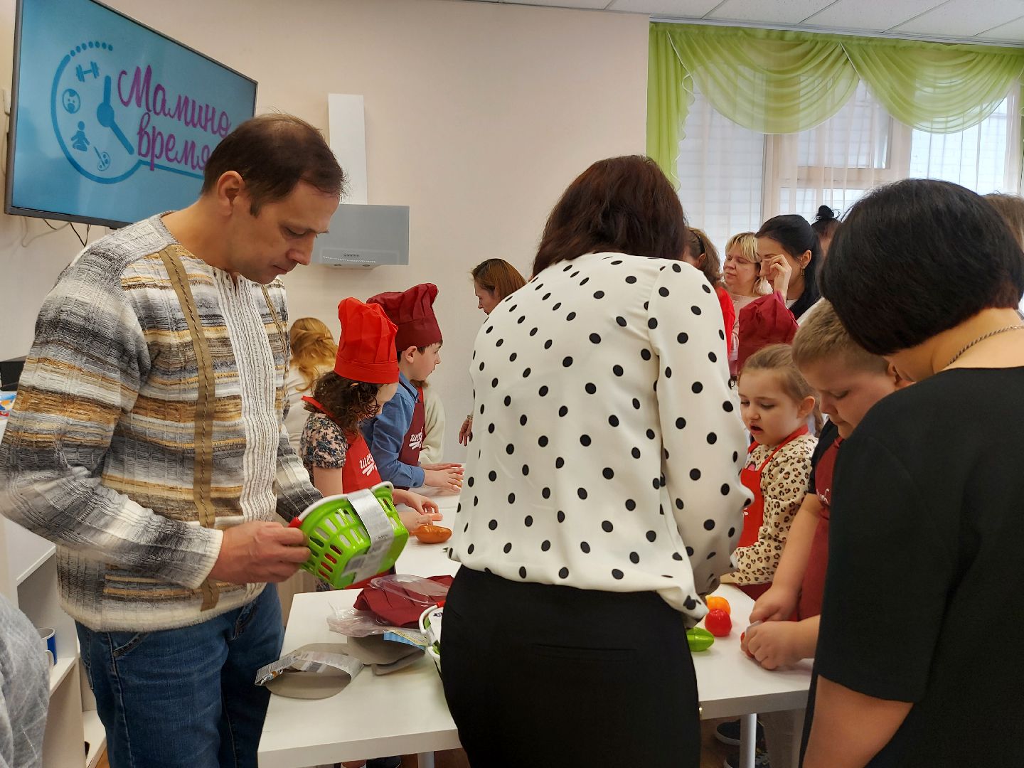 помощь, благотворительность