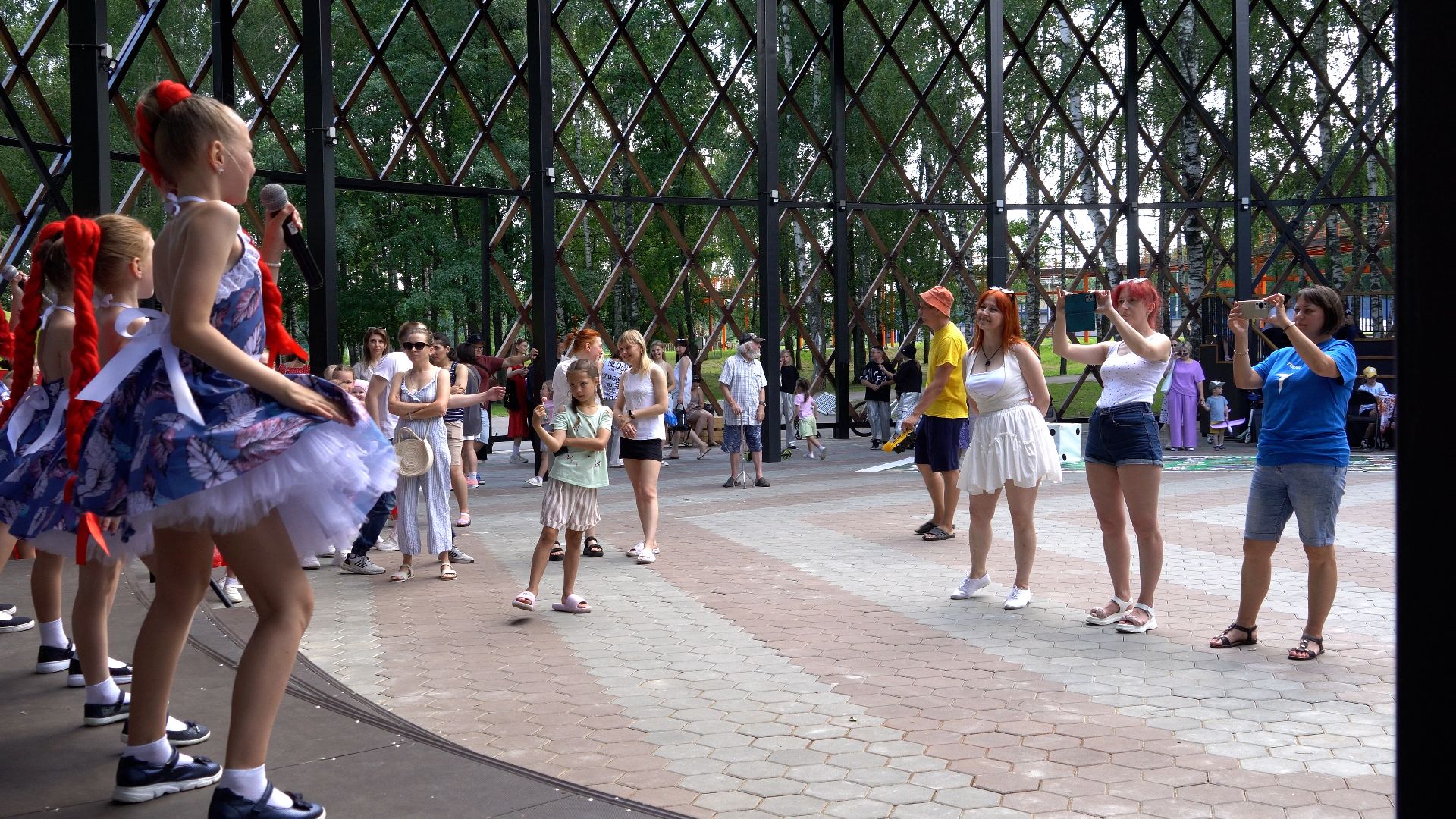 егорьевск, парк, 200 лет егорьевску, молодежь, игры, чебурашка, спорт, танцы, дети,