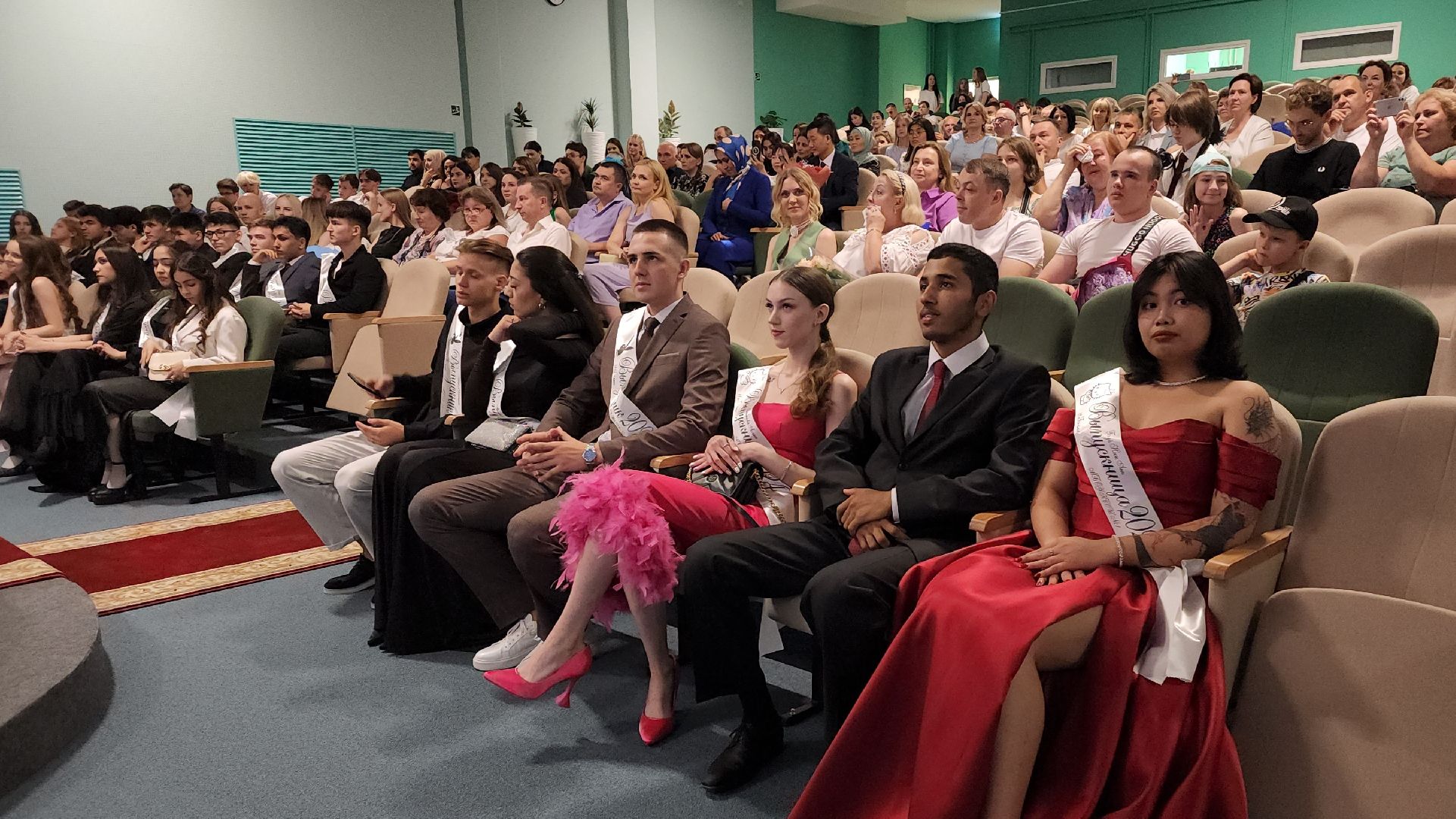 выпускной 2024, вручение аттестатов, поздравление,