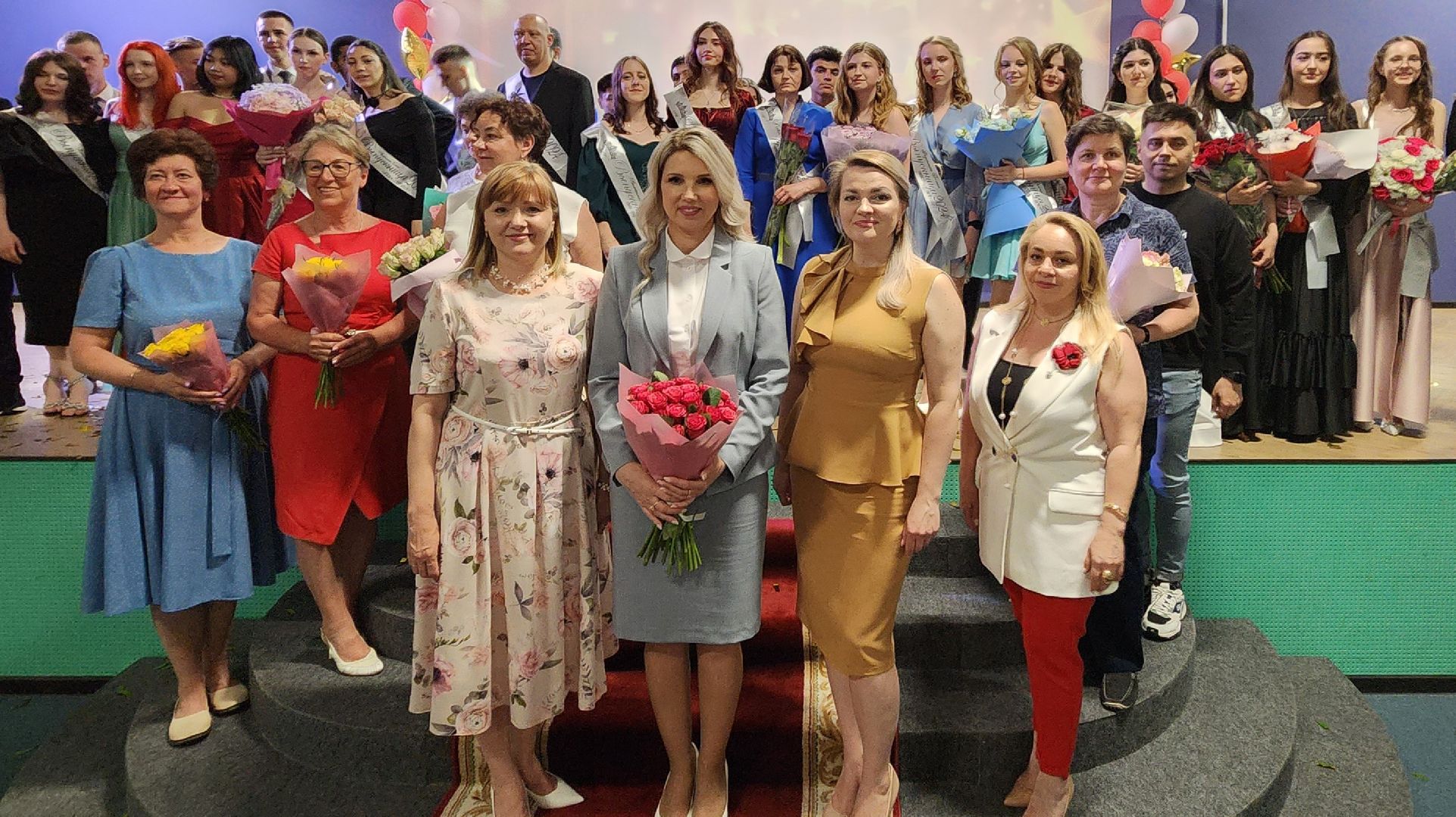 выпускной 2024, вручение аттестатов, поздравление,