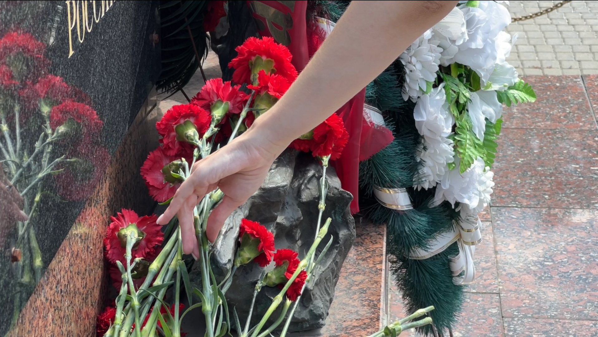 химки, ветераны боевых действий, возложение цветов, монумент, день памяти,