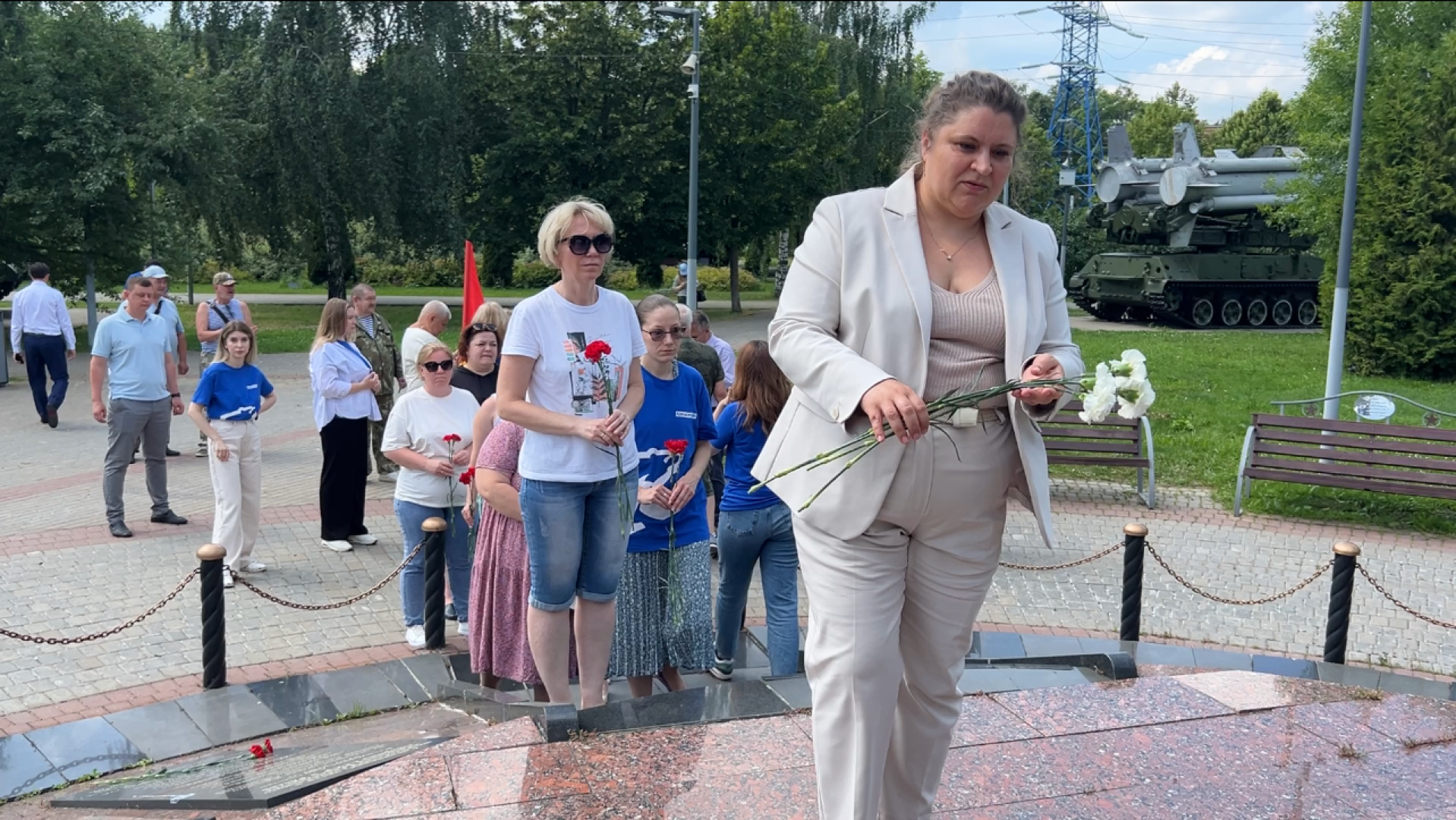 химки, ветераны боевых действий, возложение цветов, монумент, день памяти,