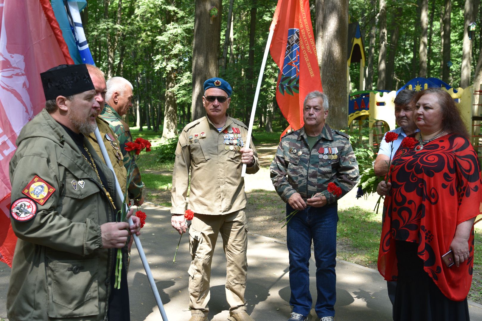 лотошино, лотошинский парк, день ветеранов боевых действий, парки подмосковья, боевое братство,