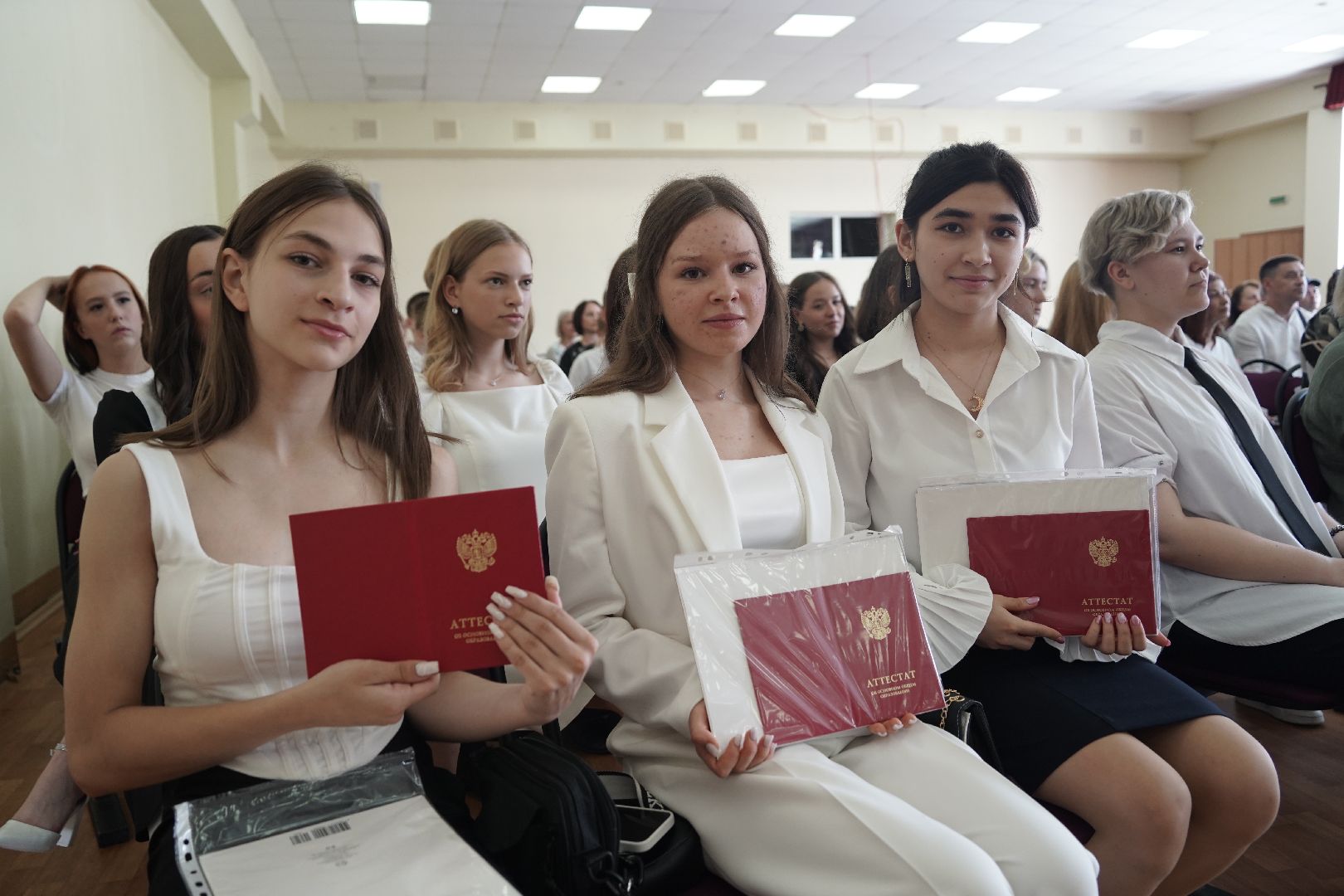 выпускники 2024, выпускники 9 класса, рошальский лицей, Рошаль, Большая Шатура,