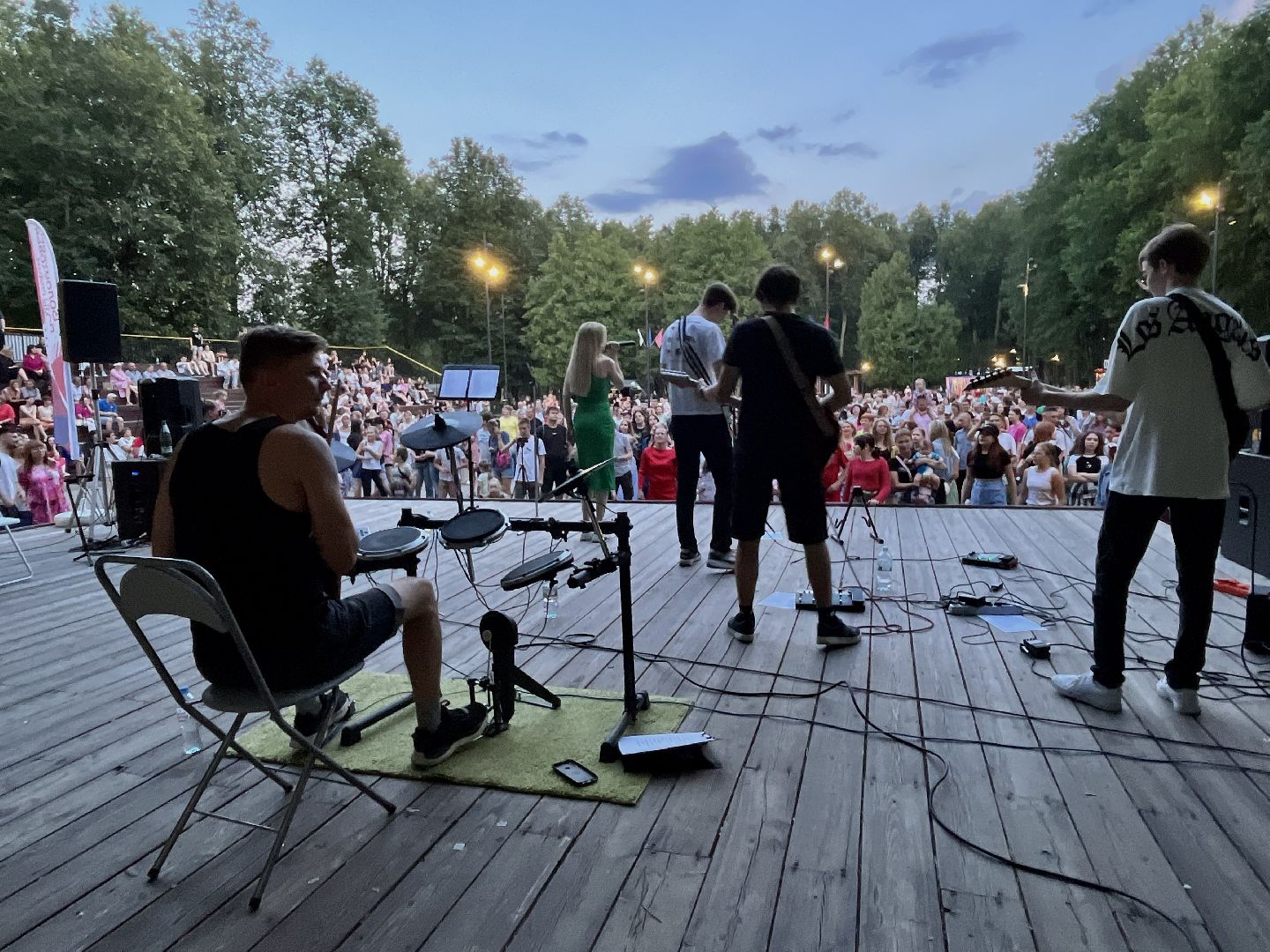 наро-фоминск, кавер группа, молодые музыканты, школьники,центральный парк наро-фоминска,