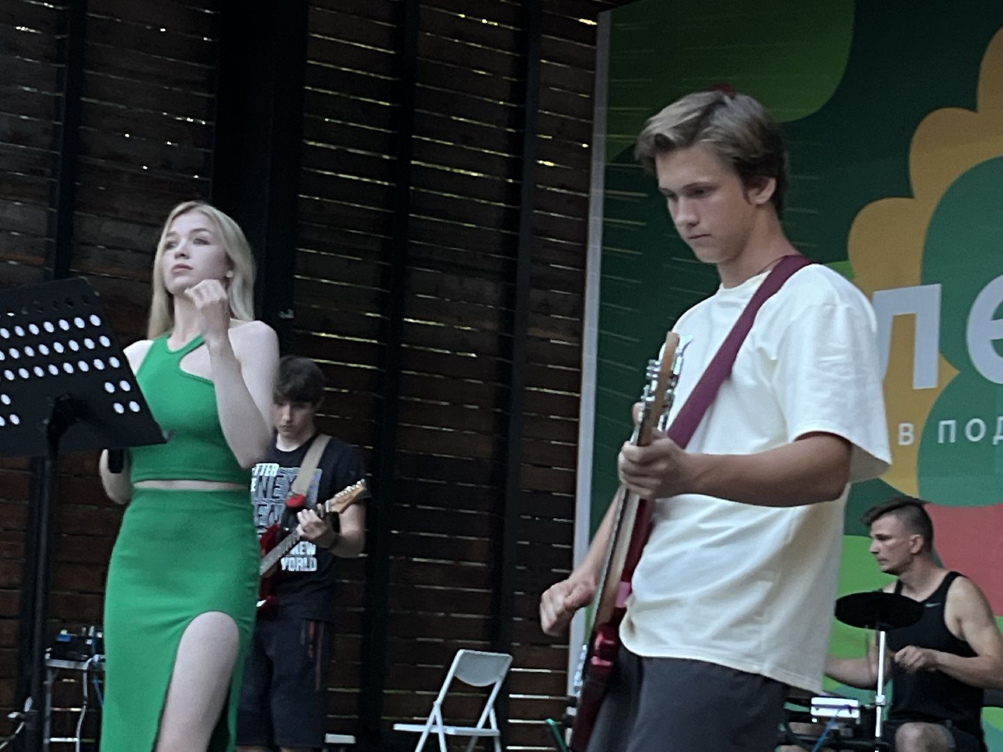 наро-фоминск, кавер группа, молодые музыканты, школьники,центральный парк наро-фоминска,