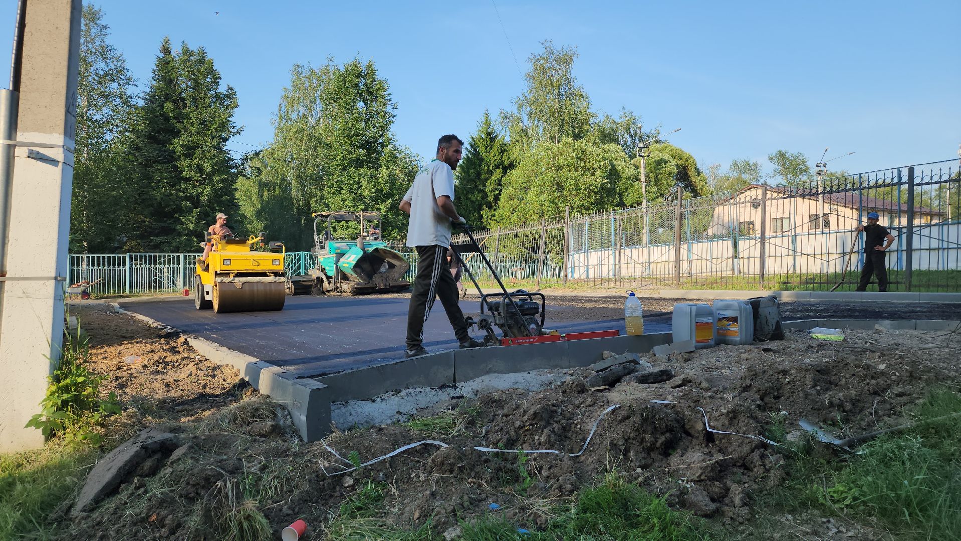пушкино, благоустройство, замена асфальта, дворовая территория,поселок,