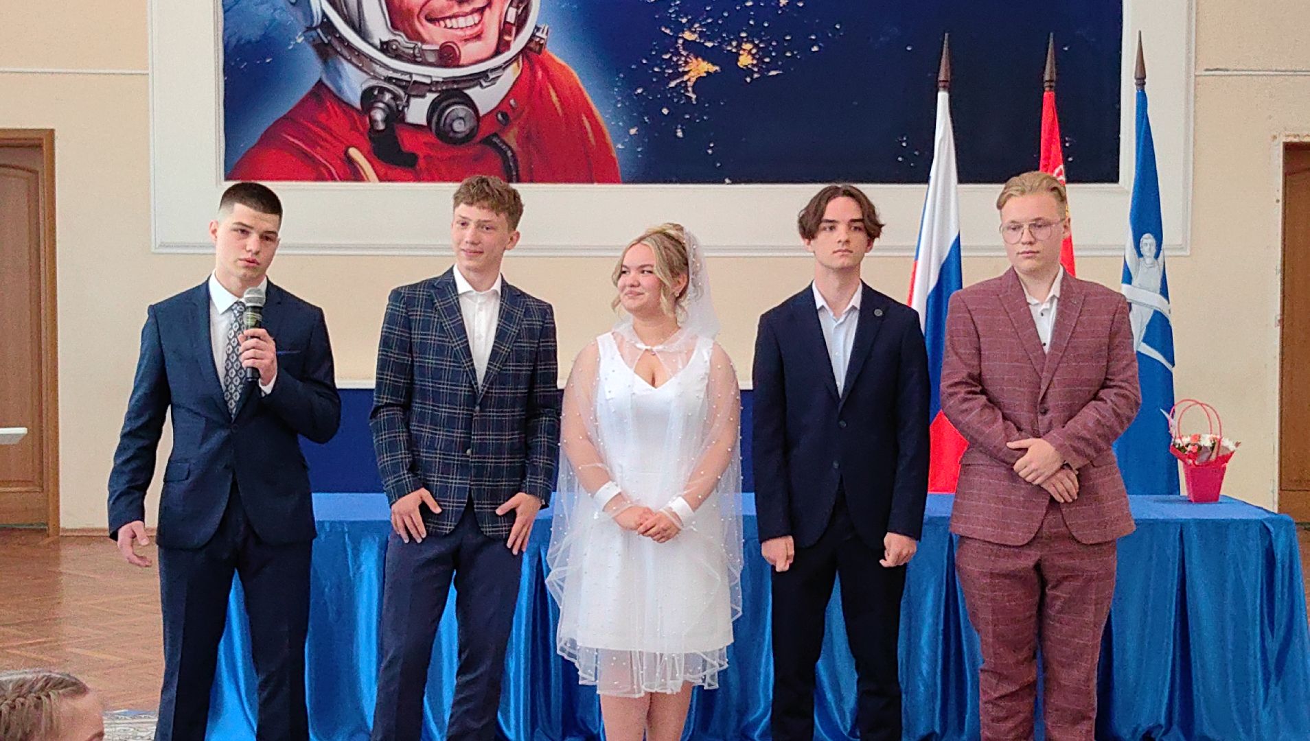 выпускники, медалисты, глава округа, награда, грамоты, обучение, звездный городок,