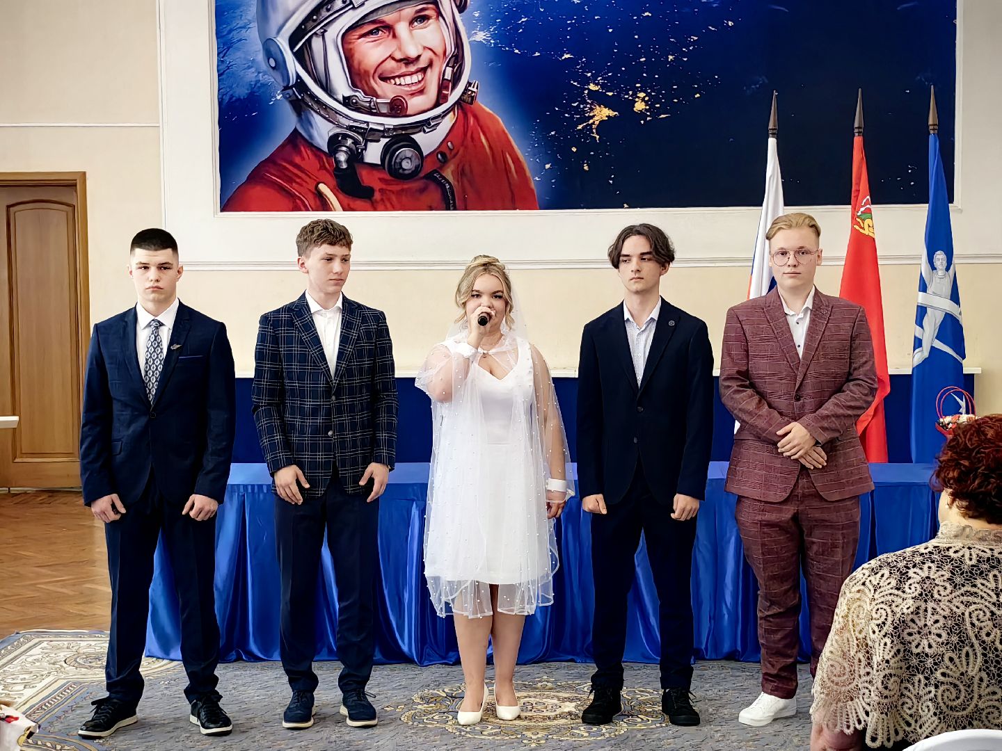 выпускники, медалисты, глава округа, награда, грамоты, обучение, звездный городок,