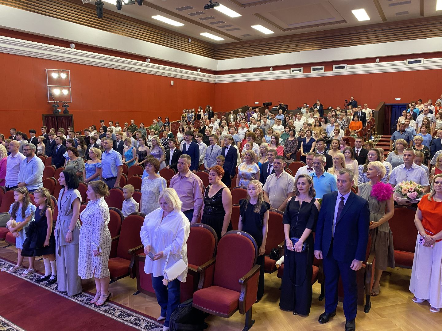 выпускник 2024, школа перспектива власиха, Выпускной 11 класс Перспектива, Перспектива выпускной, вручение аттестатов,