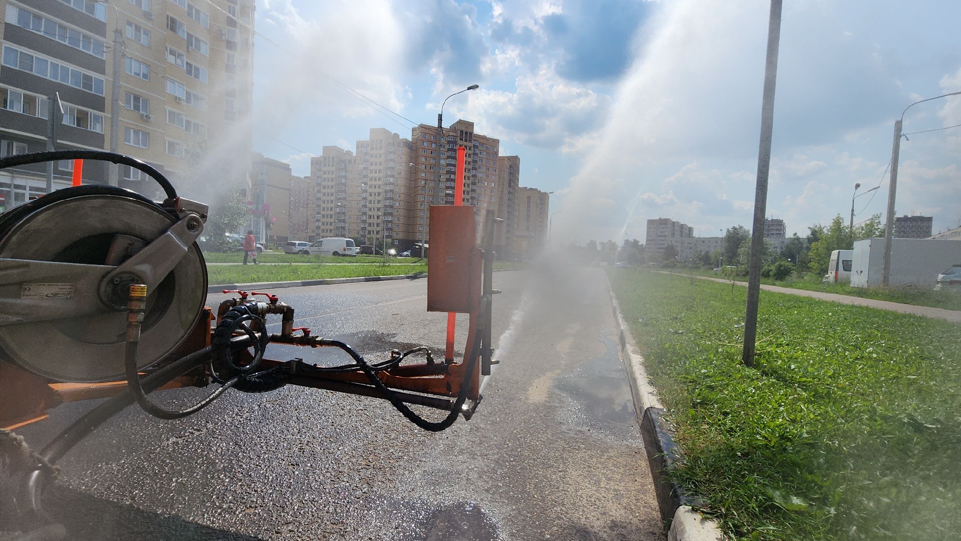 жкх, благоуйстройство, полив дорог, Лосино-Петровский,