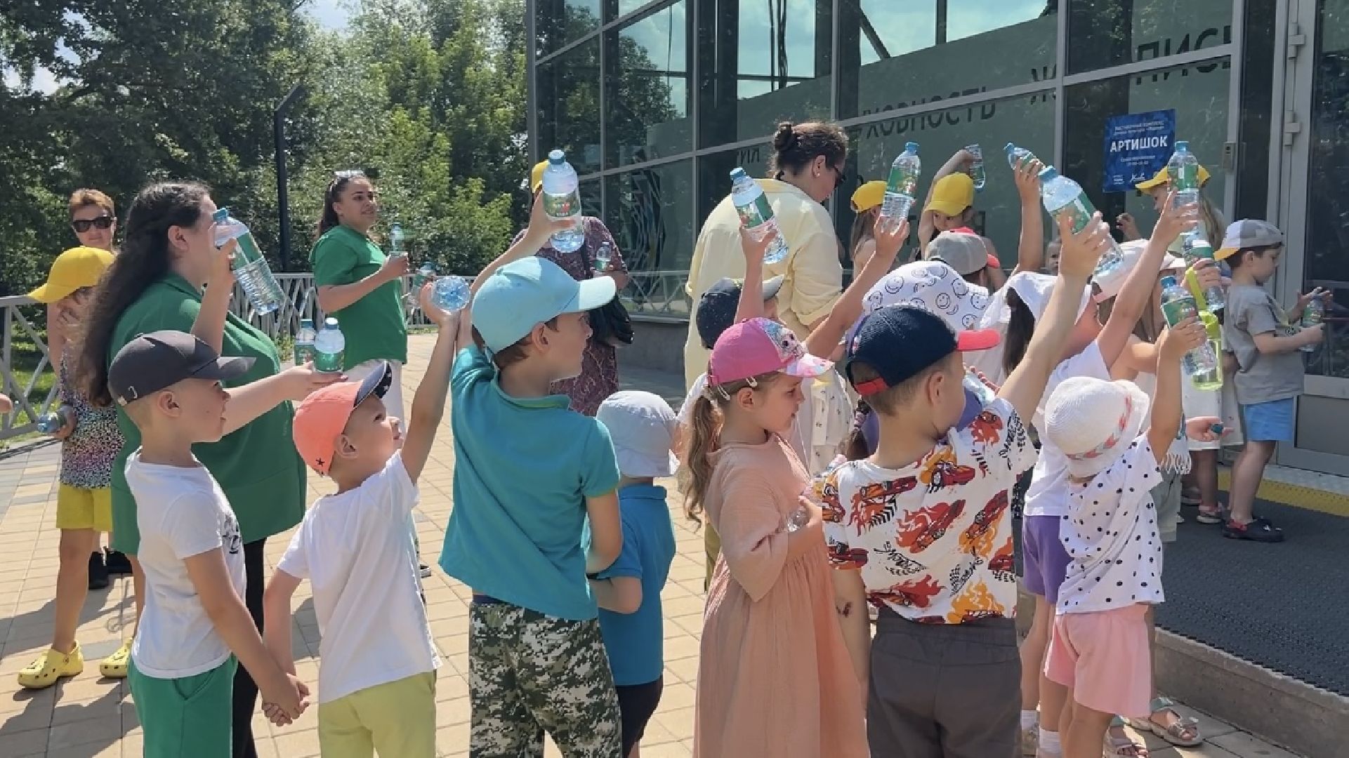 химки, общество, парк, бесплатная вода, жара, лето в подмосковье,