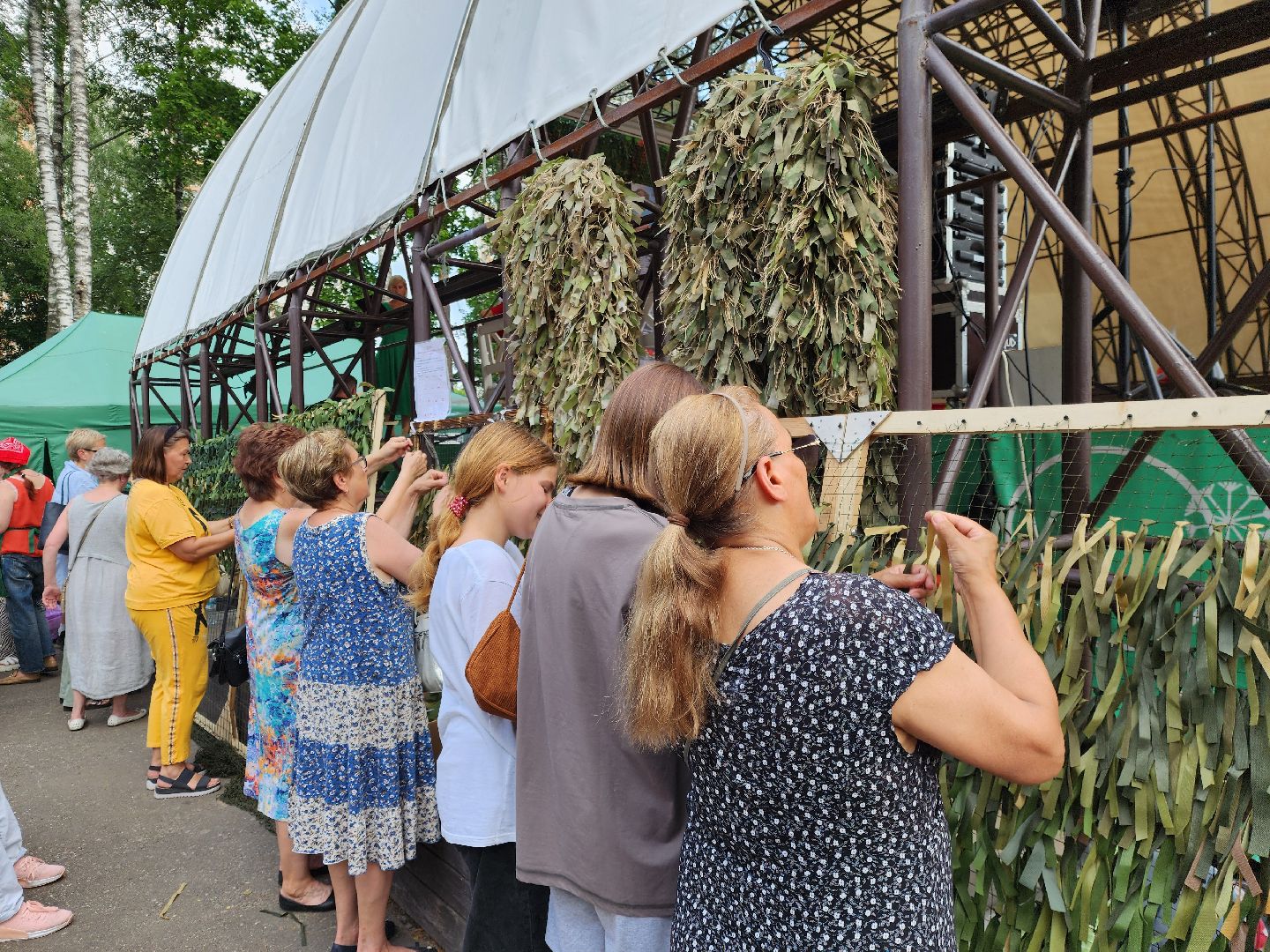 ногинск, жители, общество, волонтеры, волонтеры сво, богородские берегини, маскировочные сети, маскировочные костюмы,