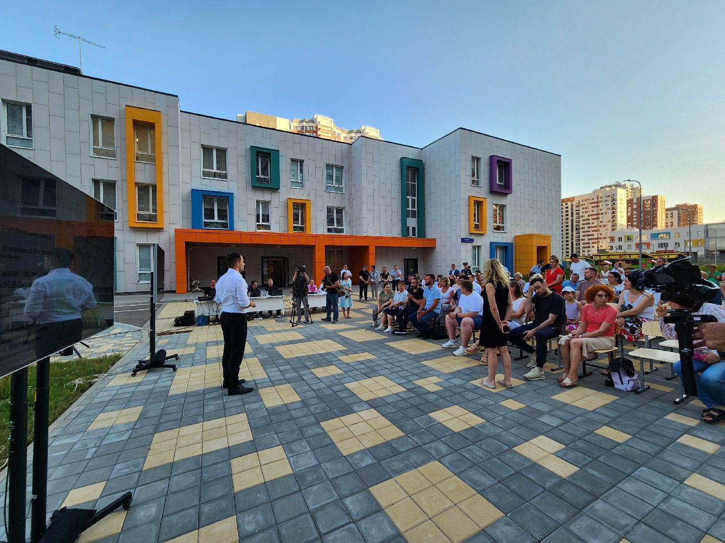 выездная администрация, ленинский городской округ, станислав каторов, жк южная битца, глава муниципалитета, встреча с жителями,