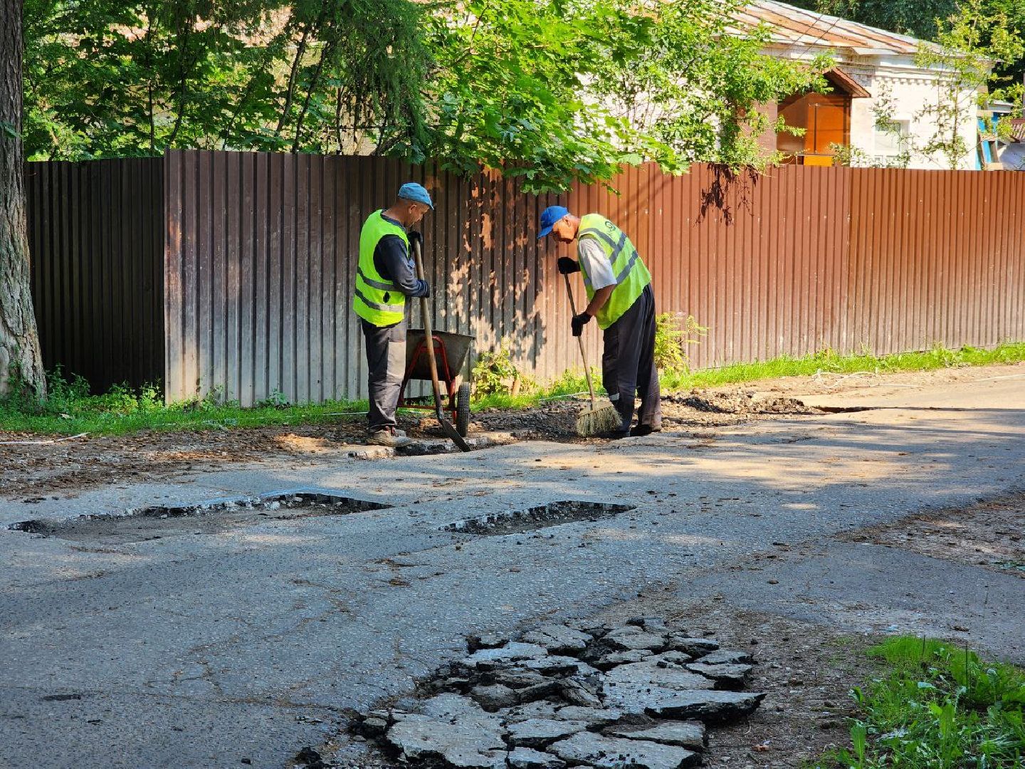 чехов, дорога, ремонт дорог, ямочный ремонт, поселок,