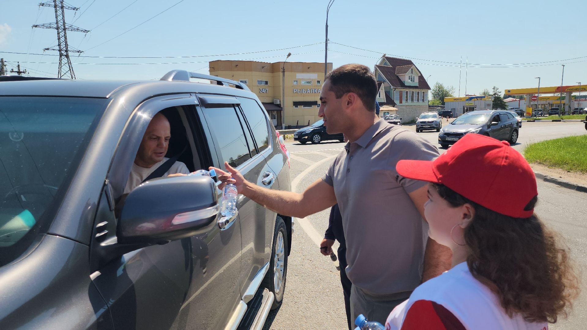 безопасность, безопасность на дорогах, раздача воды, гибдд, волонтеры, рузский городской округ, подмосковье,