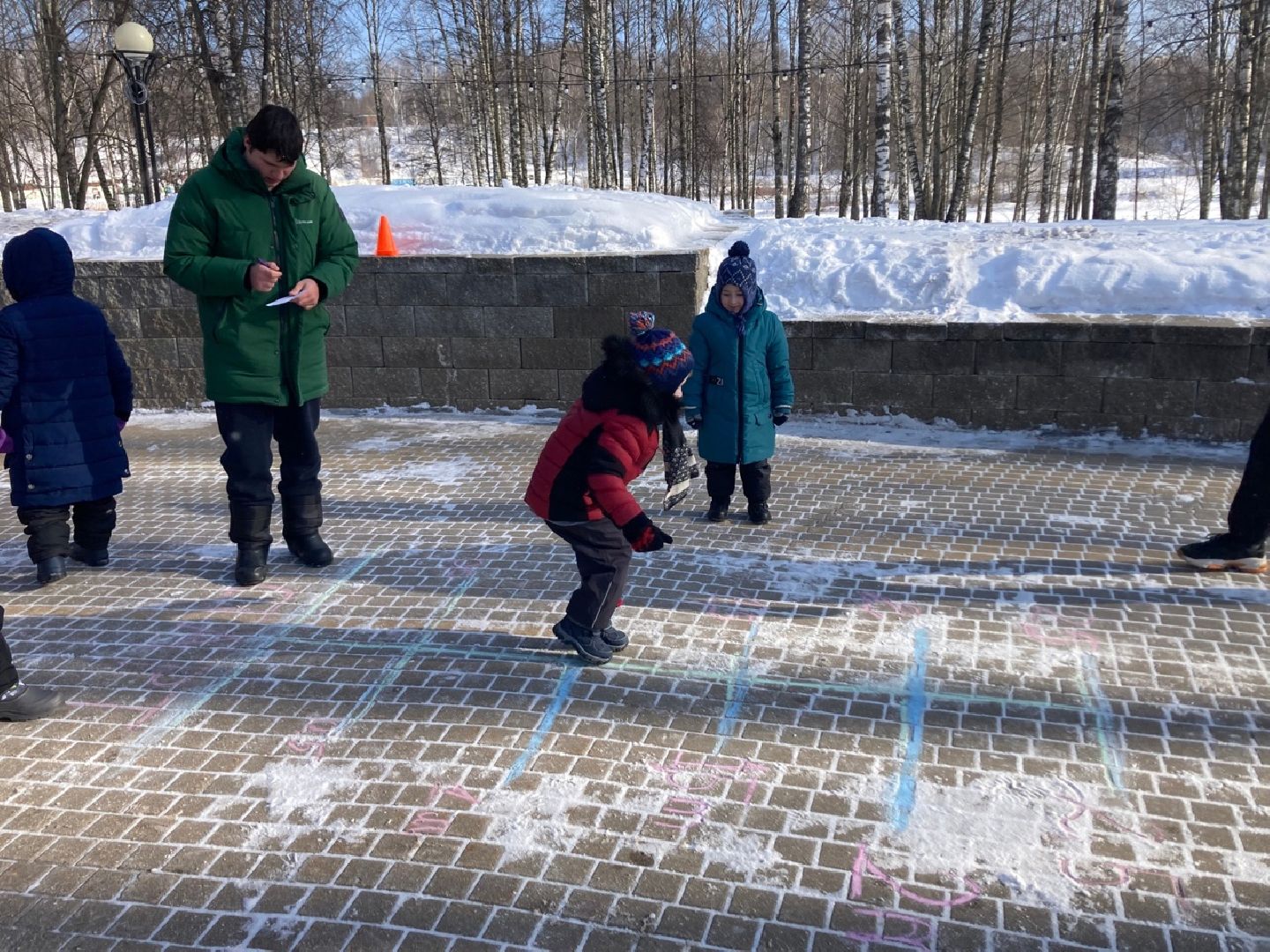 Клин, общество