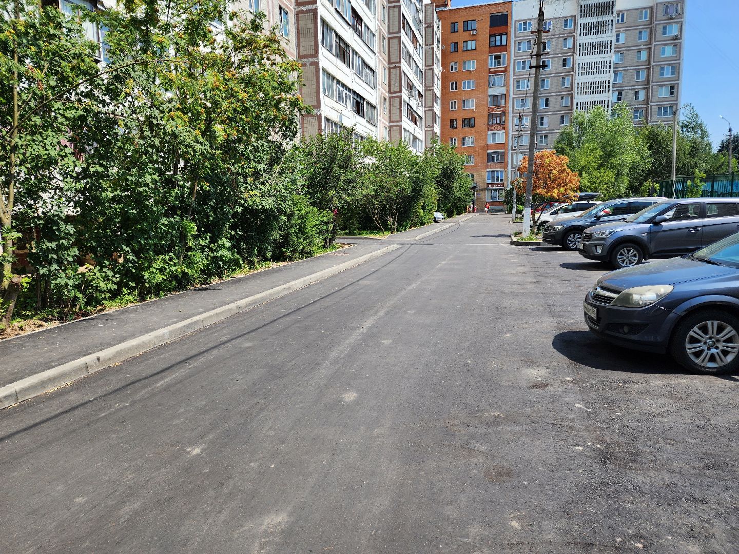 Чехов, благоустройство, дворовая территория, формирование комфортной городской среды, проезды, тротуары, детская площадка, спортивная площадка, тренажерный комплекс,