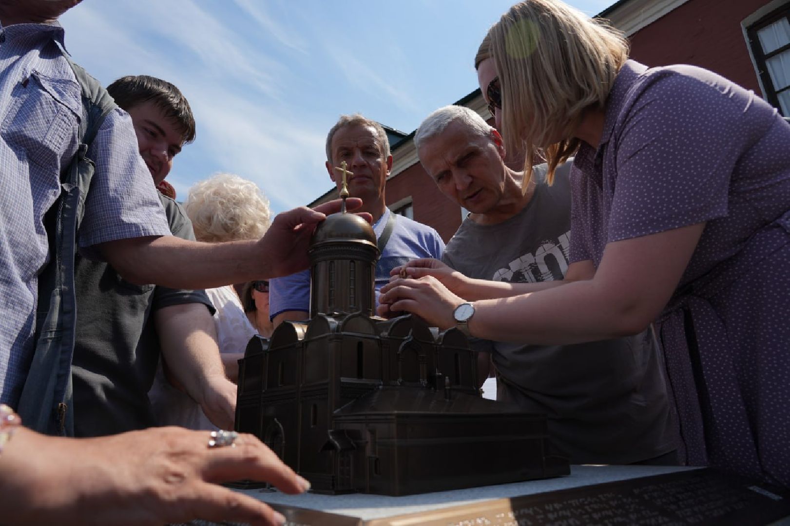 Сергиев Посад, Троице-Сергиева лавра, Особый взгляд, Инвалиды по зрению, Архитектура, Тактильная модель, Общество,