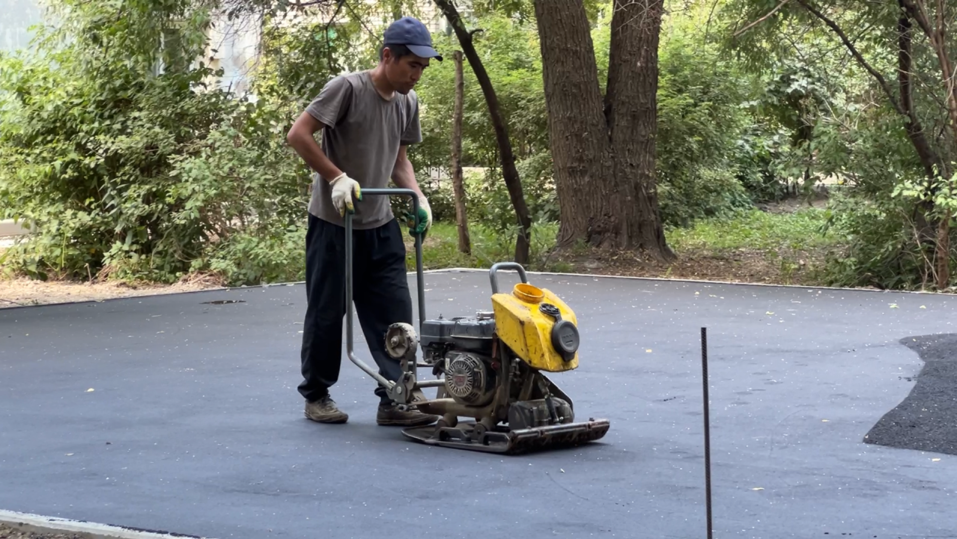 химки, благоустройство, благоустройство дворов, замена асфальта во дворе,