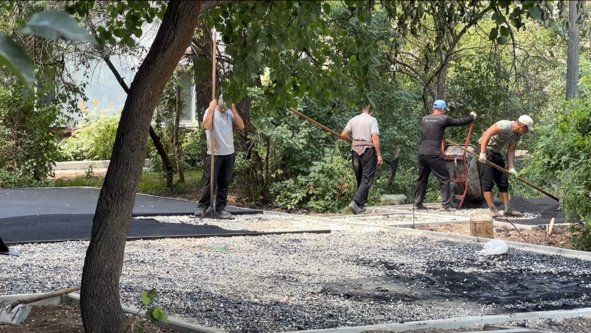 химки, благоустройство, благоустройство дворов, замена асфальта во дворе,