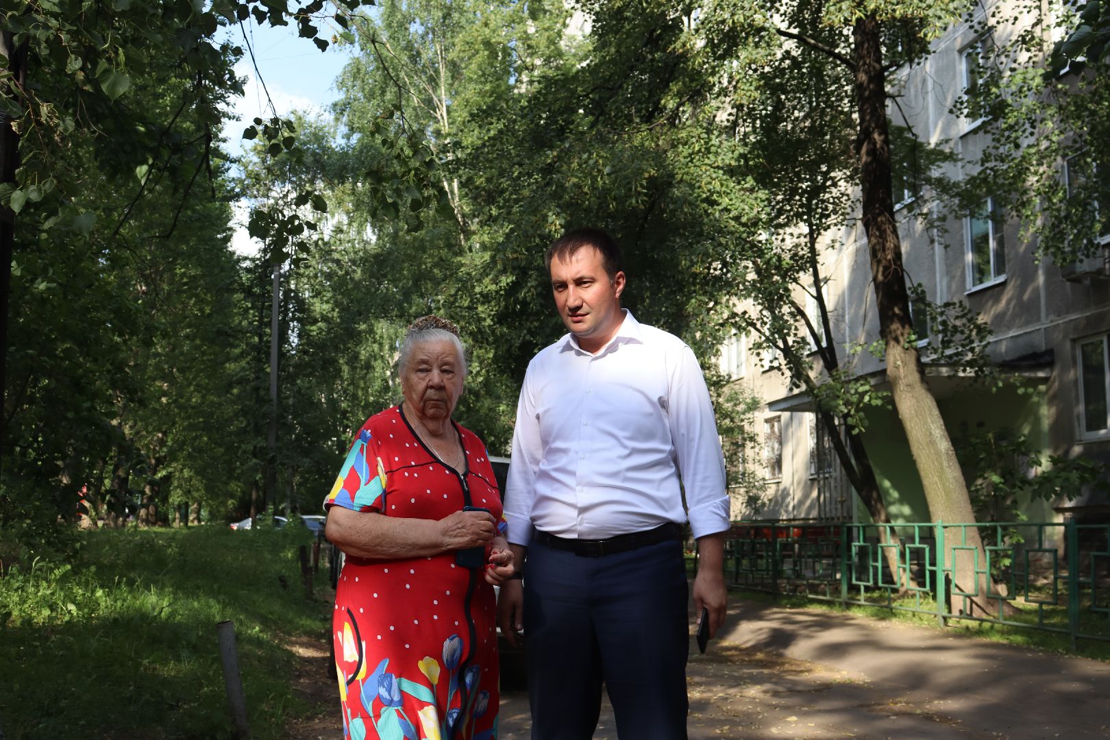 дзержинский, благоустройство 2024, улица школьная, асфальтирование дворов дорог, андроник пак, Евгений Макаров,