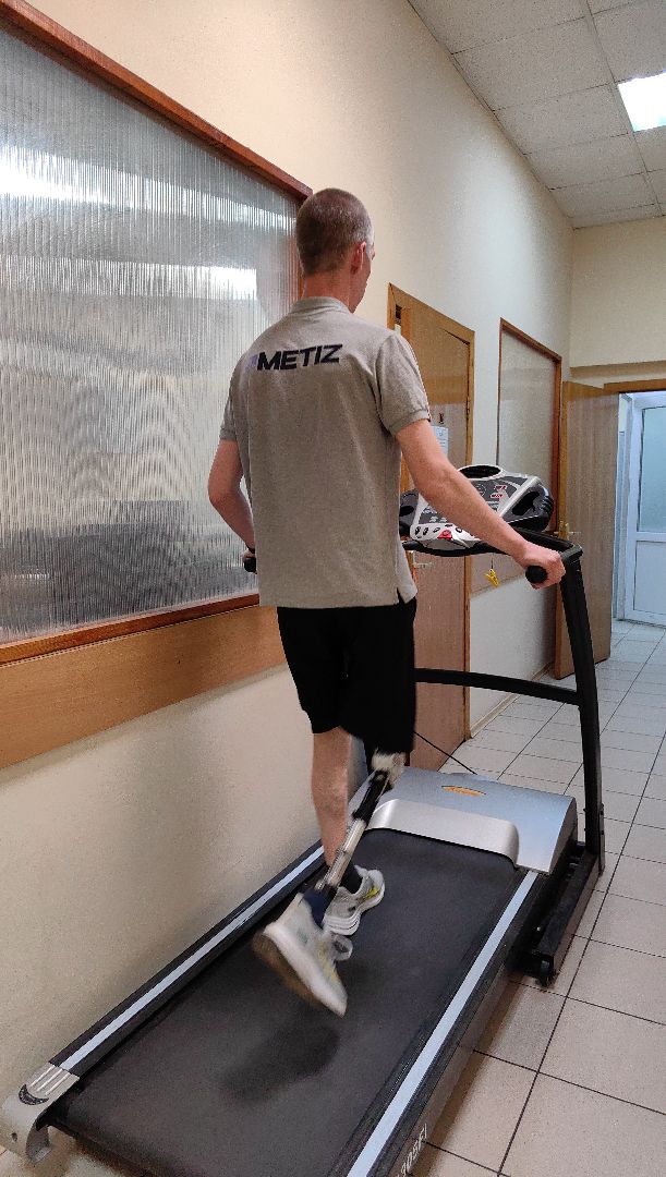 компания Метиз, протезы конечностей, коленный модуль, бионический протез кисти, форум Надежда на технологии, щёлково,