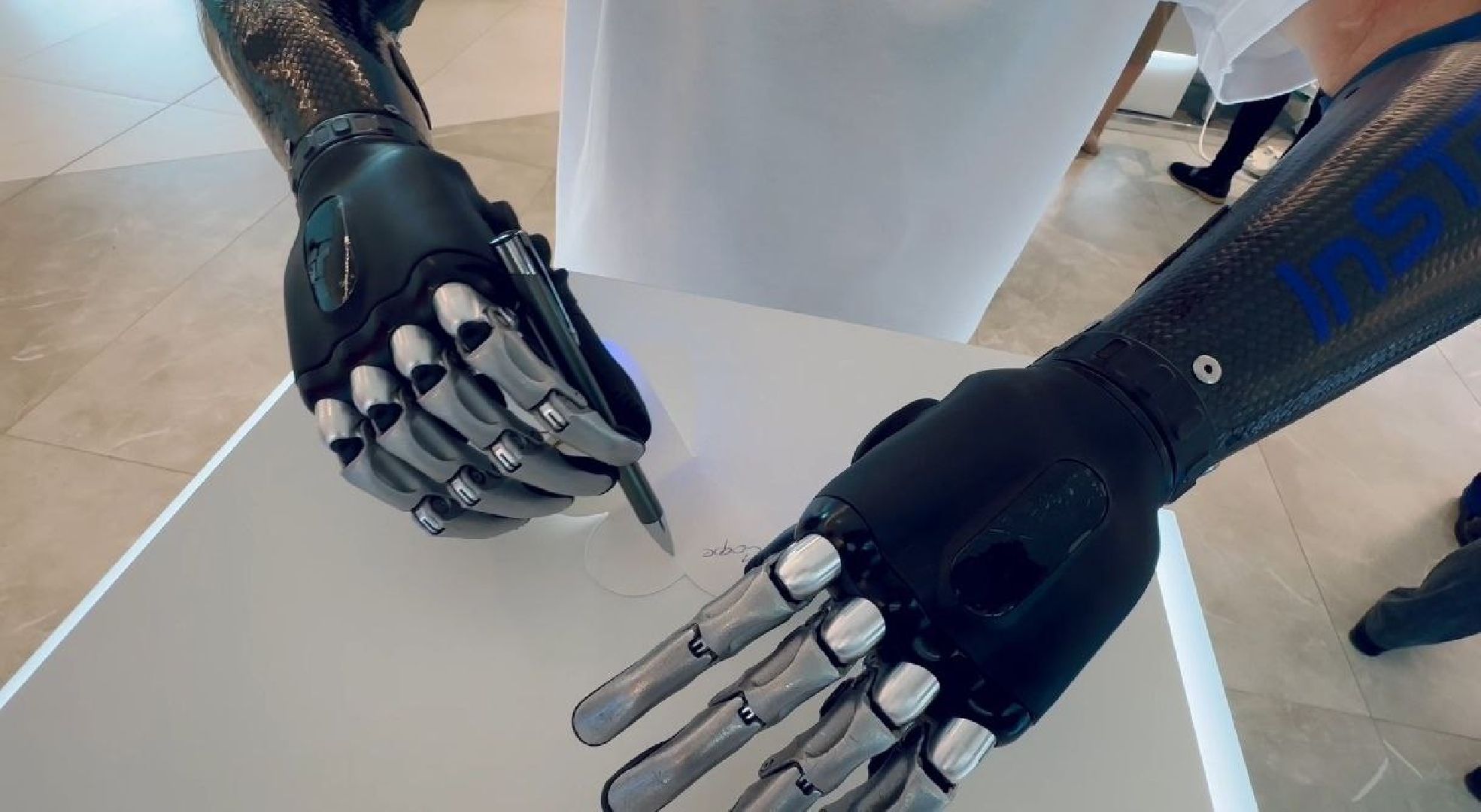 компания Метиз, протезы конечностей, коленный модуль, бионический протез кисти, форум Надежда на технологии, щёлково,