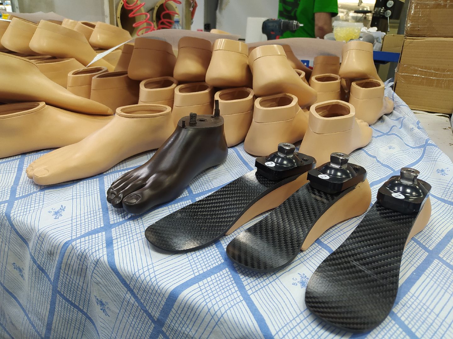 компания Метиз, протезы конечностей, коленный модуль, бионический протез кисти, форум Надежда на технологии, щёлково,