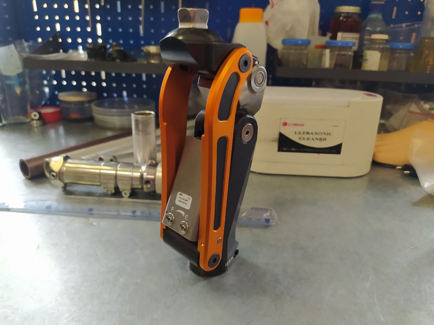 компания Метиз, протезы конечностей, коленный модуль, бионический протез кисти, форум Надежда на технологии, щёлково,