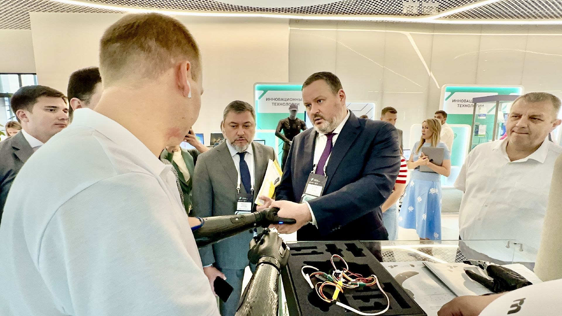 компания Метиз, протезы конечностей, коленный модуль, бионический протез кисти, форум Надежда на технологии, щёлково,